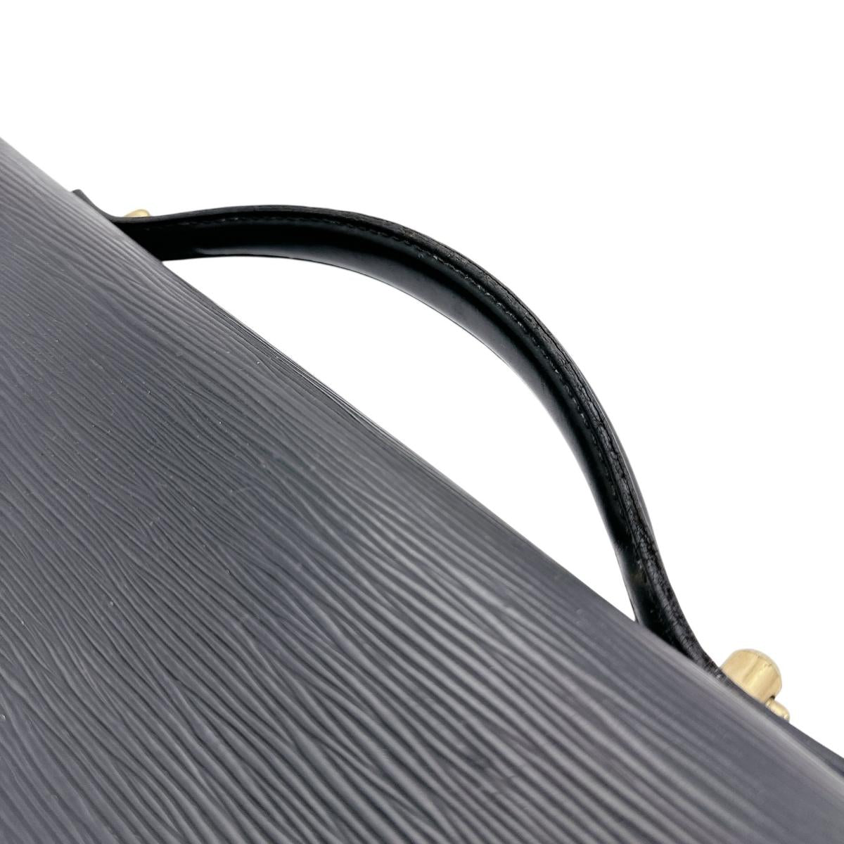 ルイヴィトン LOUIS VUITTON ビジネスバッグ
ビジネスバッグ エピ ポルトドキュマンバンドリエール エピレザー M54462 ノワール LV
【SS】
【中古】