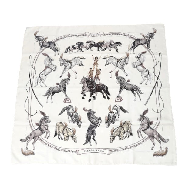 エルメス HERMES スカーフ
スカーフ カレ90 シルク100% シルク ホワイト 【SS】
【中古】