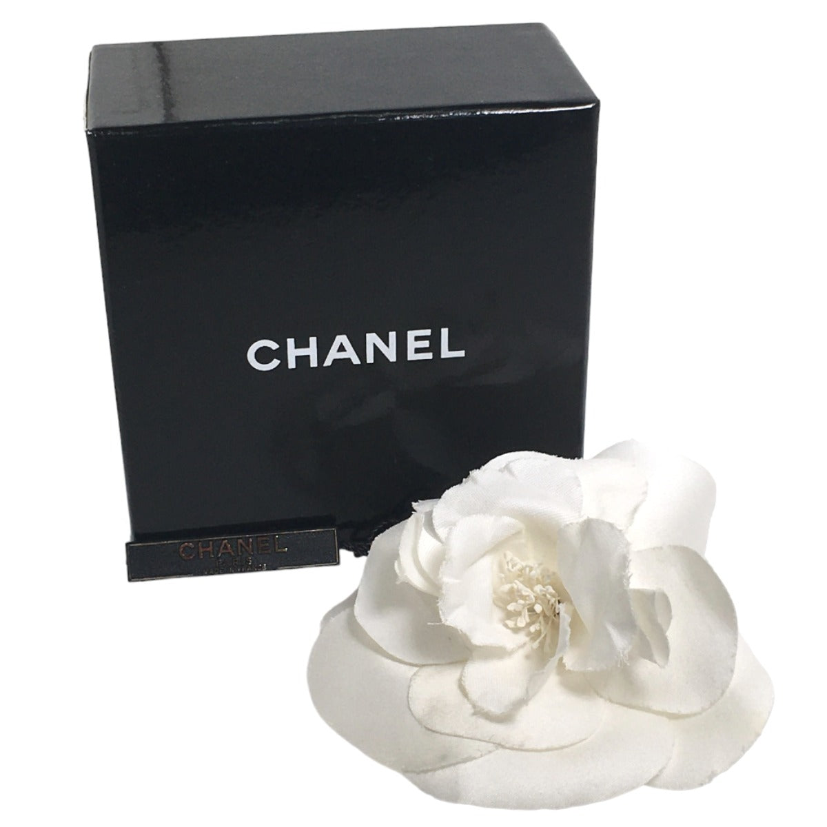 シャネル CHANEL ブローチ
カメリア 箱付き コサージュ Not specified(指定なし) ホワイト 【SS】
【中古】