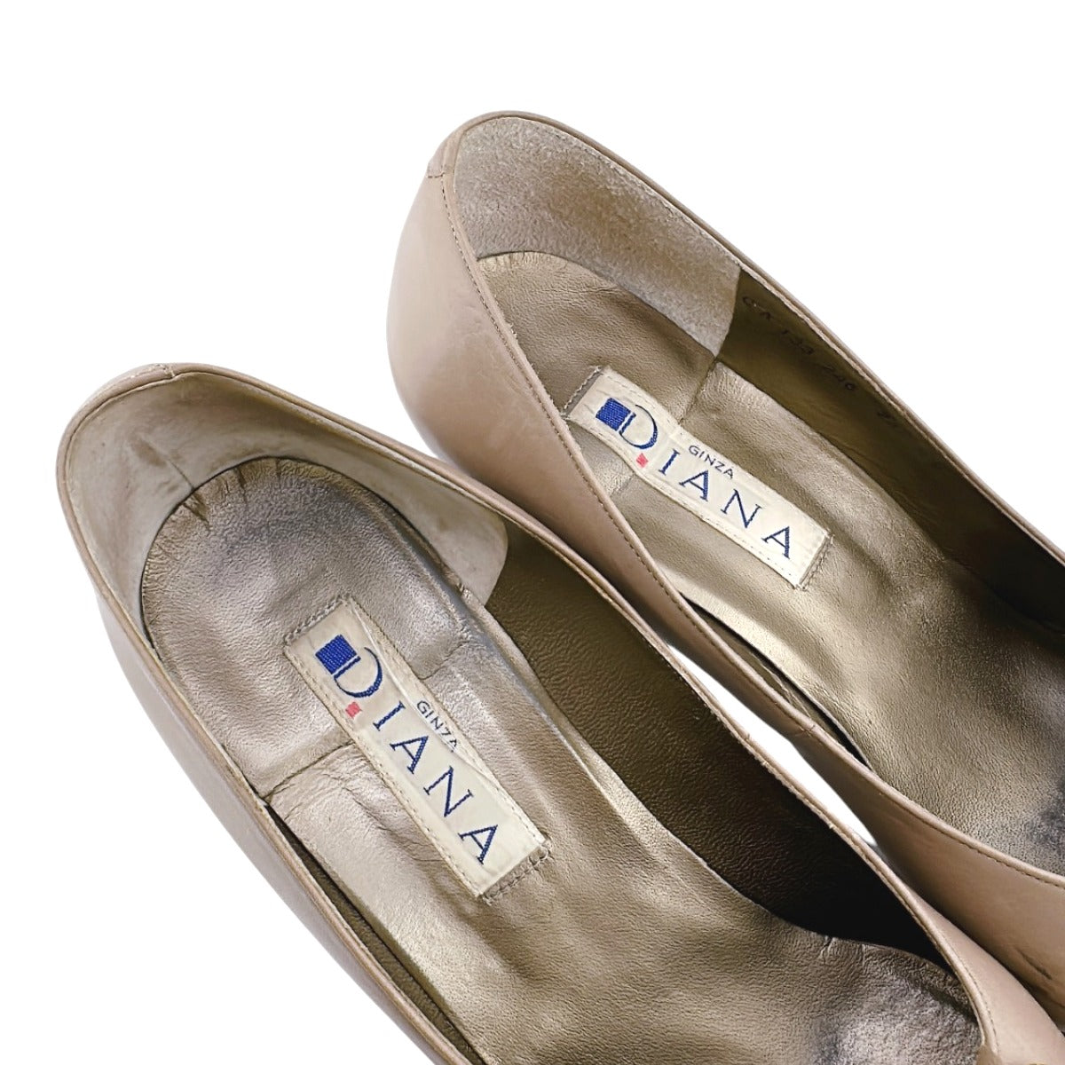 ダイアナ DIANA パンプス
パンプス ヒール GINZA DIANA ベージュ 【SS】
【中古】