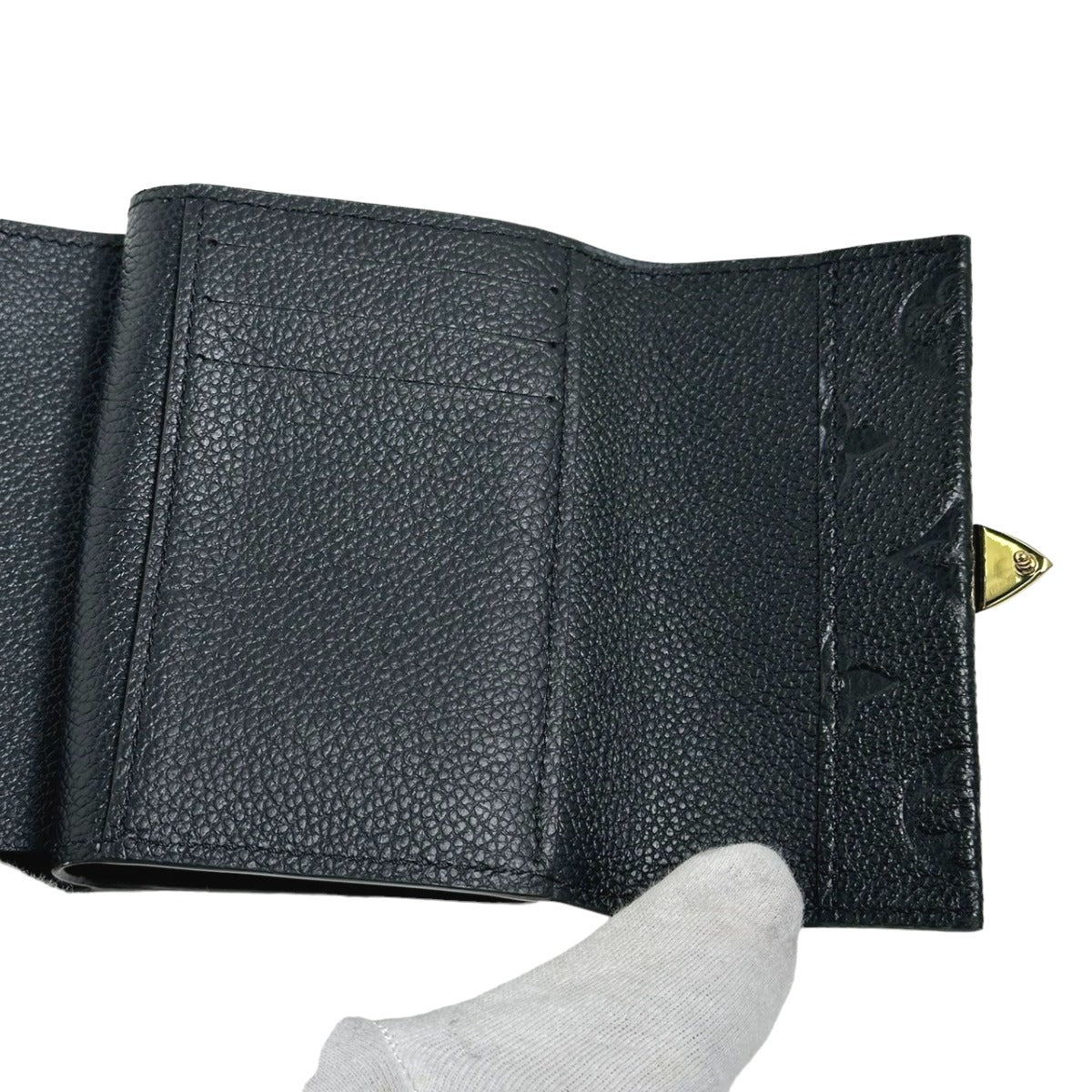 ルイヴィトン LOUIS VUITTON 三つ折り財布
三つ折り財布 アンプラント ポルトフォイユ・メティス モノグラムアンプラント M80880 ブラック LV
【中古】