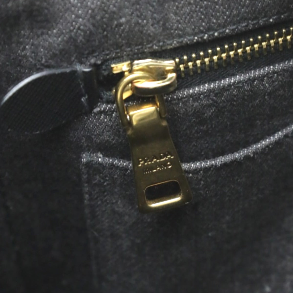 プラダ PRADA トートバッグ
トートバッグ カナパミニ デニム 1BG439 ブラック 【SS】
【中古】
