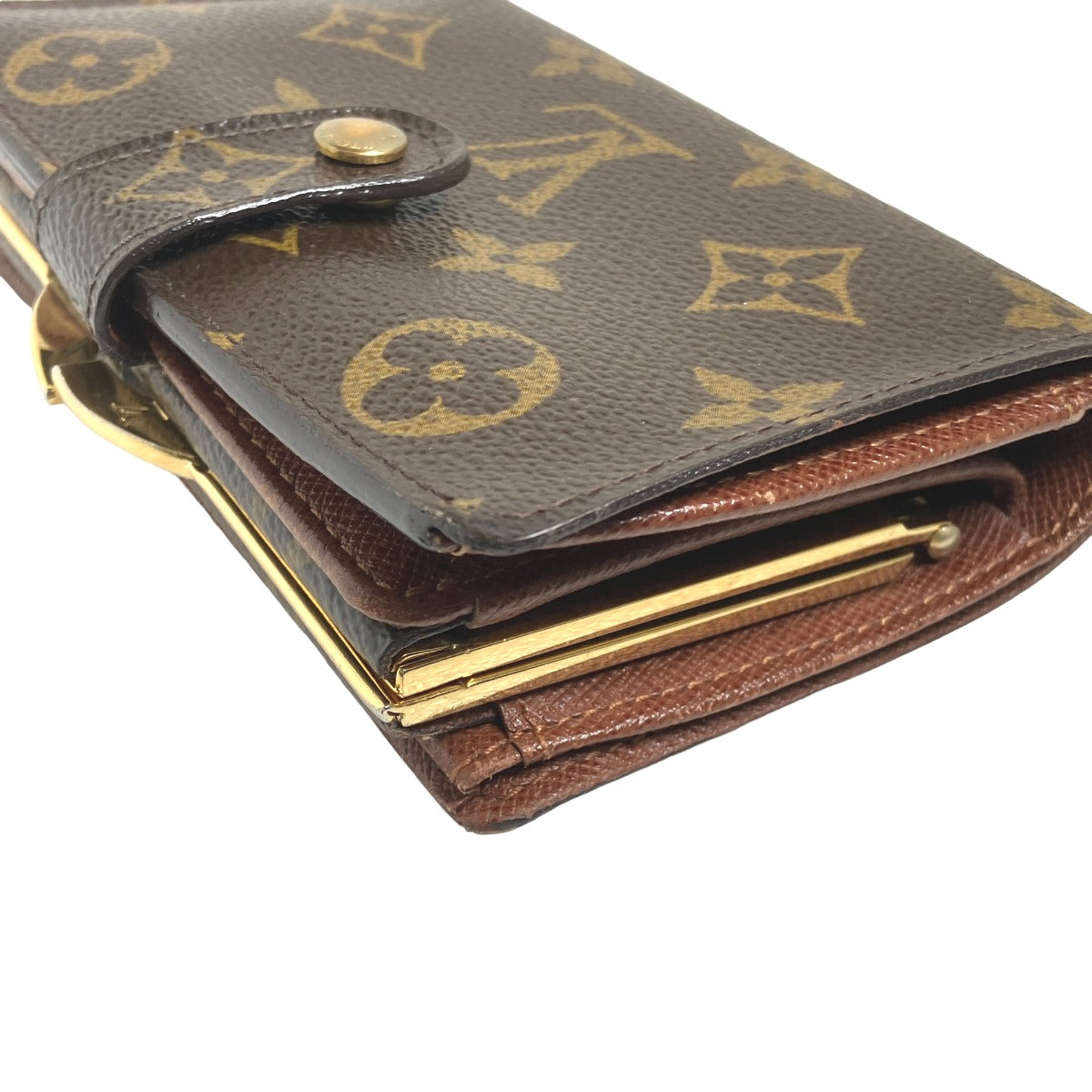 ルイヴィトン LOUIS VUITTON 二つ折り財布
カード用ポケット付がま口財布 モノグラム ポルト モネ・ビエ ヴィエノア モノグラムキャンバス M61663 ブラウン LV
【SS】
【中古】