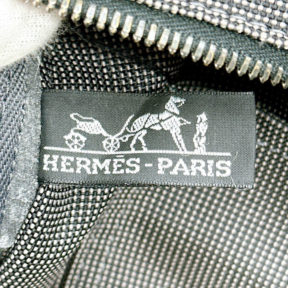エルメス HERMES トートバッグ
トートバッグ エールライン キャンバス トートMM グレー 【SS】
【中古】