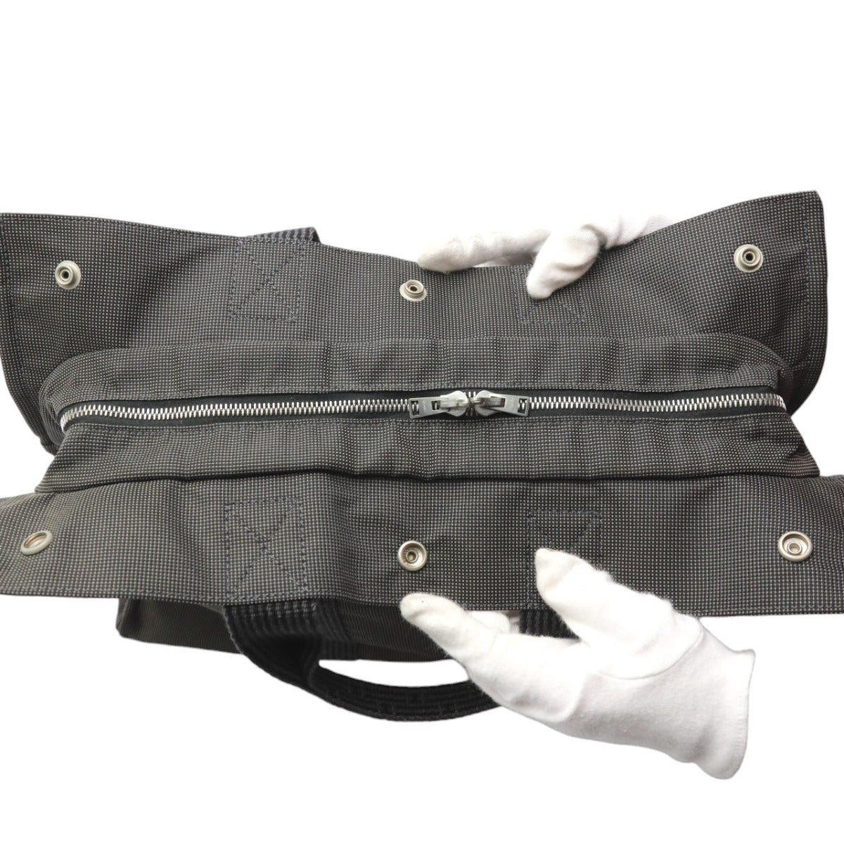 エルメス HERMES トートバッグ
トートバッグ エールライン キャンバス トートMM グレー 【SS】
【中古】