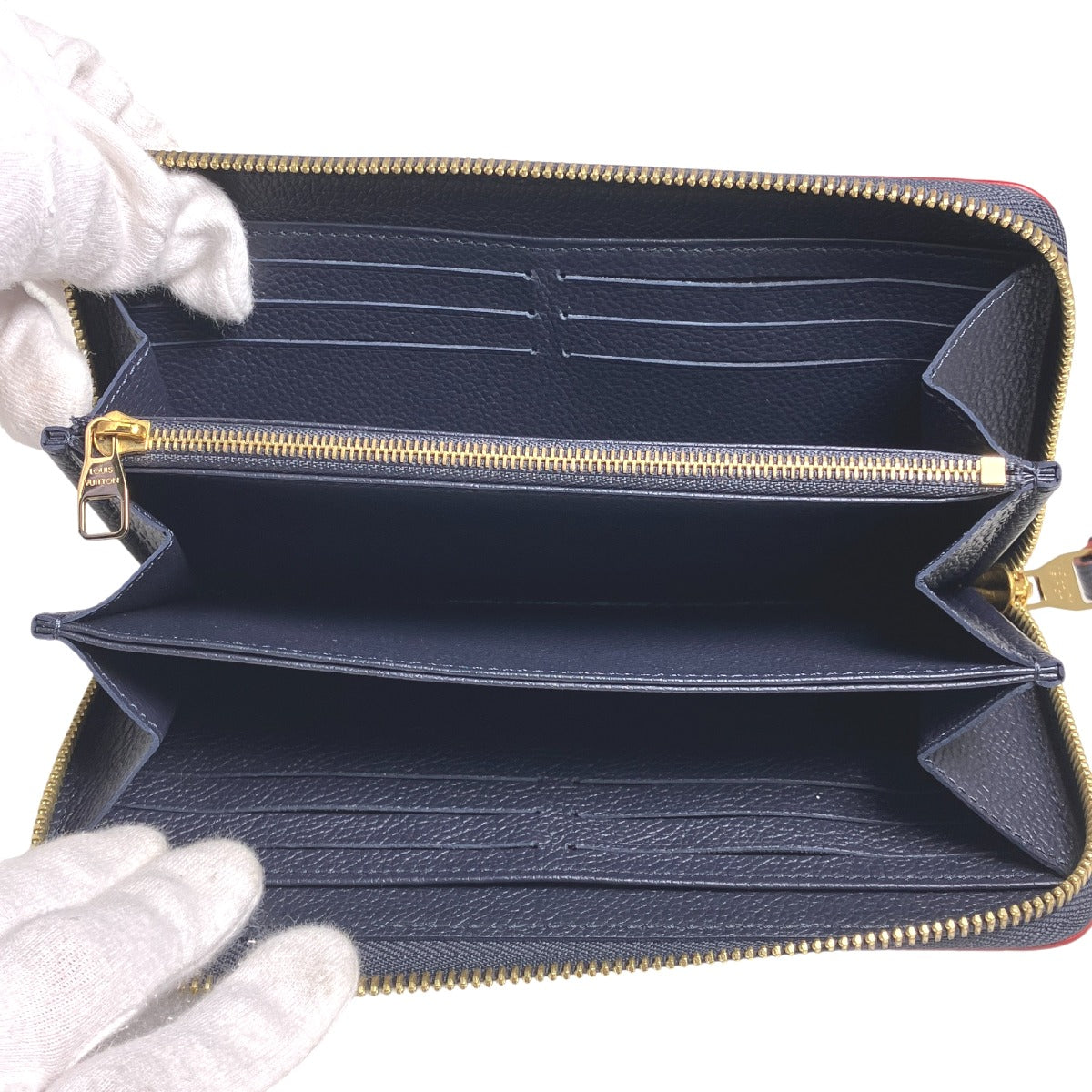 ルイヴィトン LOUIS VUITTON 長財布
ジッピーウォレット アンプラント マリーヌルージュ モノグラムアンプラント M62121 マリーヌルージュ LV
【SS】
【中古】