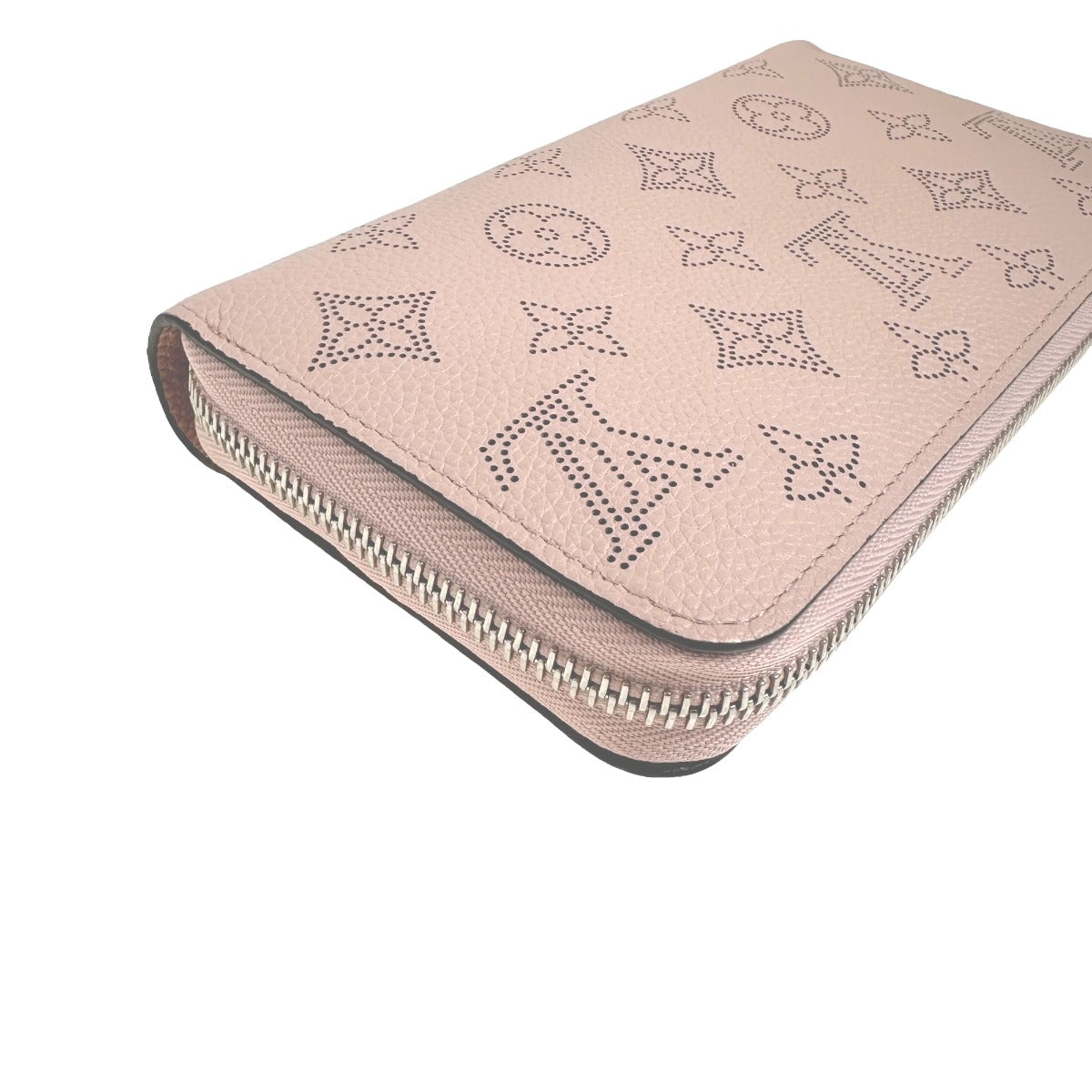 ルイヴィトン LOUIS VUITTON 長財布
長財布 マヒナ ジッピー・ウォレット モノグラムマヒナ M61868 マグノリア LV
【SS】
【中古】