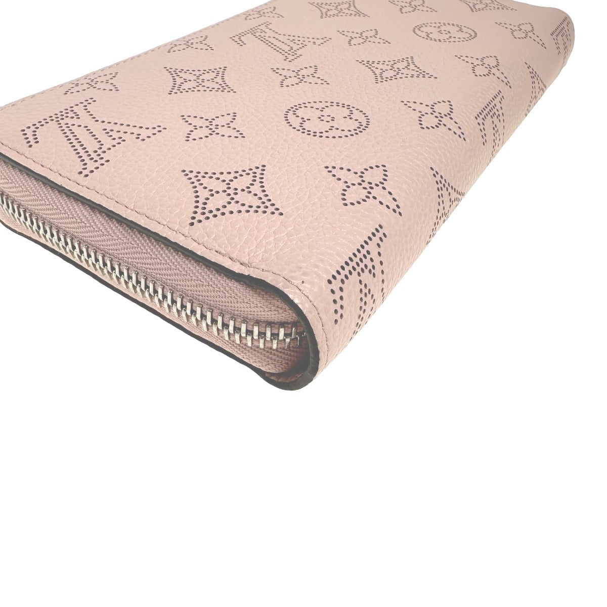 ルイヴィトン LOUIS VUITTON 長財布
長財布 マヒナ ジッピー・ウォレット モノグラムマヒナ M61868 マグノリア LV
【SS】
【中古】