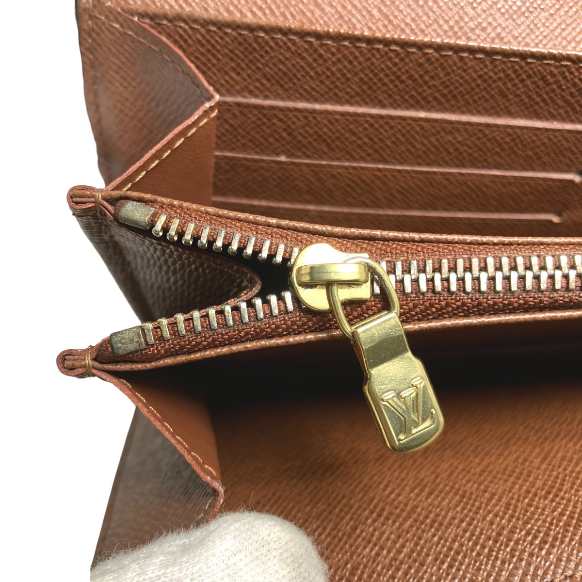 ルイヴィトン LOUIS VUITTON 長財布
ファスナー付長財布 モノグラム ポルトフォイユ・サラ モノグラムキャンバス M61734 ブラウン LV
【SS】
【中古】
