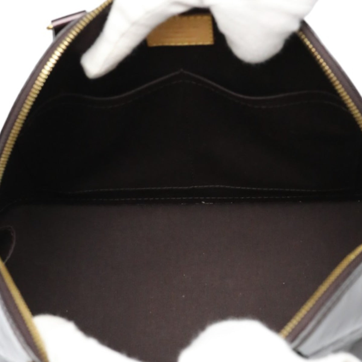 ルイヴィトン LOUIS VUITTON ハンドバッグ
ハンドバッグ ヴェルニ アルマPM エピレザー M91611 アマラント LV
【SS】
【中古】