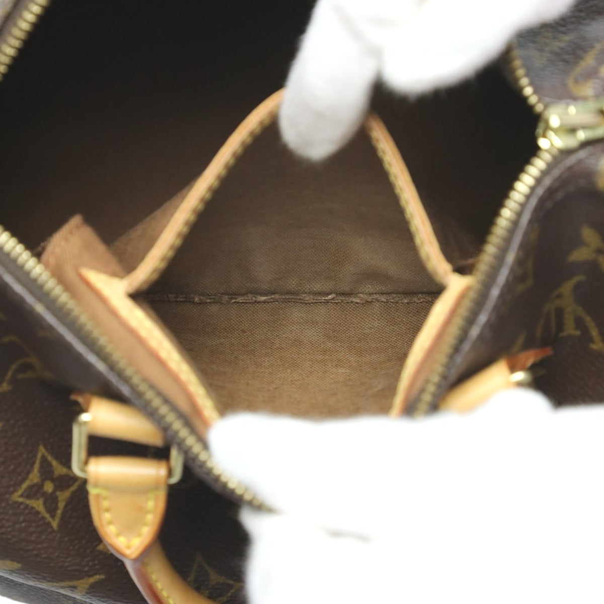ルイヴィトン LOUIS VUITTON ハンドバッグ
ミニボストン モノグラム スピーディ25 モノグラムキャンバス M41528 ブラウン LV
【SS】
【中古】