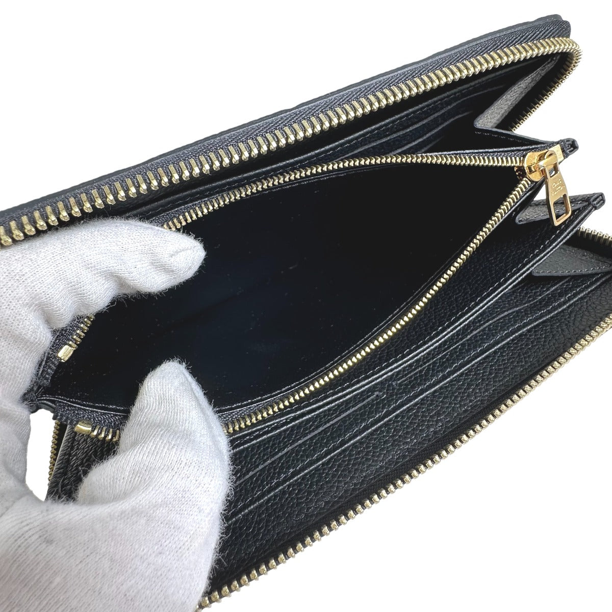 ルイヴィトン LOUIS VUITTON 長財布
長財布 アンプラント ジッピー・ウォレット モノグラムアンプラント M61864 ブラック LV
【SS】
【中古】