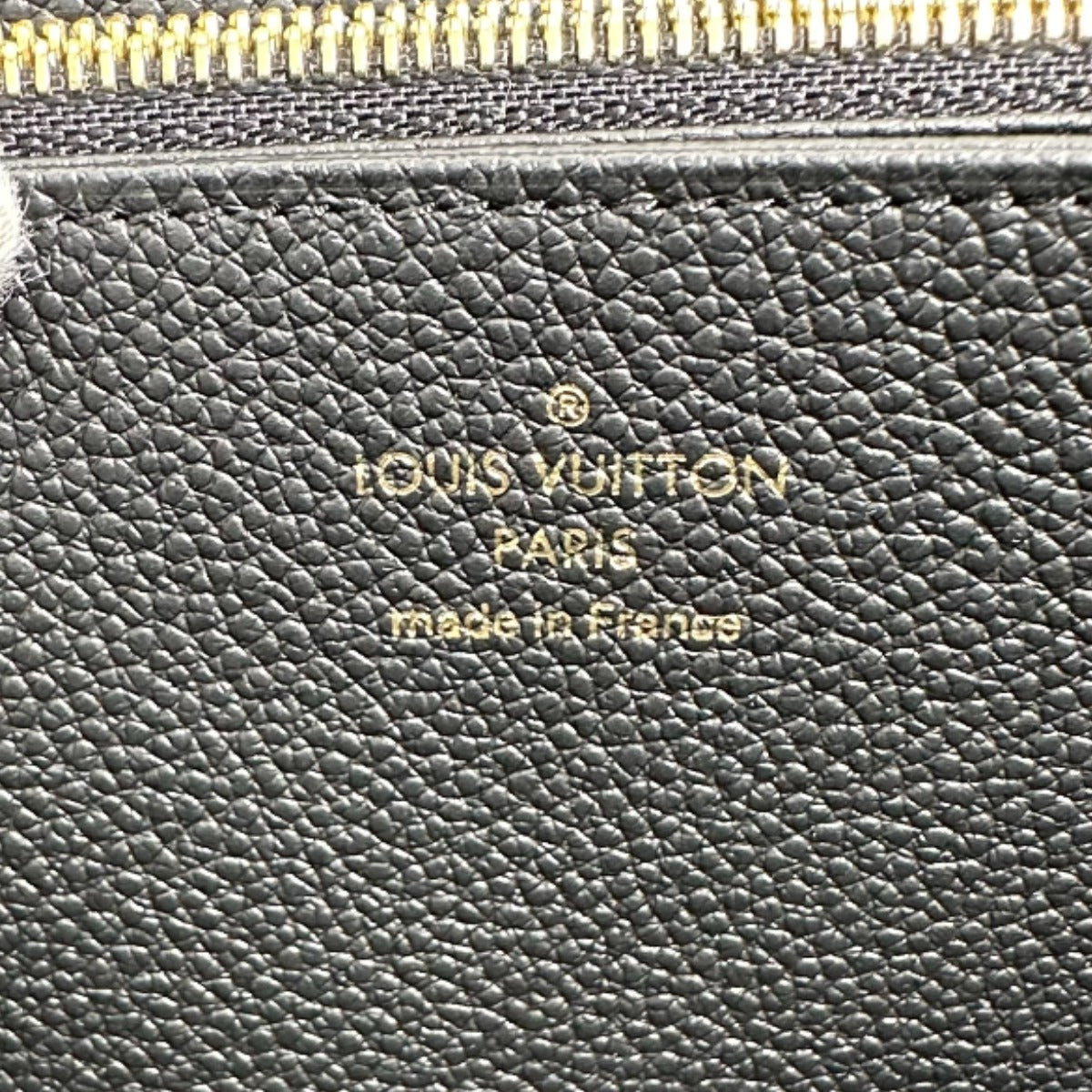 ルイヴィトン LOUIS VUITTON 長財布
長財布 アンプラント ジッピー・ウォレット モノグラムアンプラント M61864 ブラック LV
【SS】
【中古】
