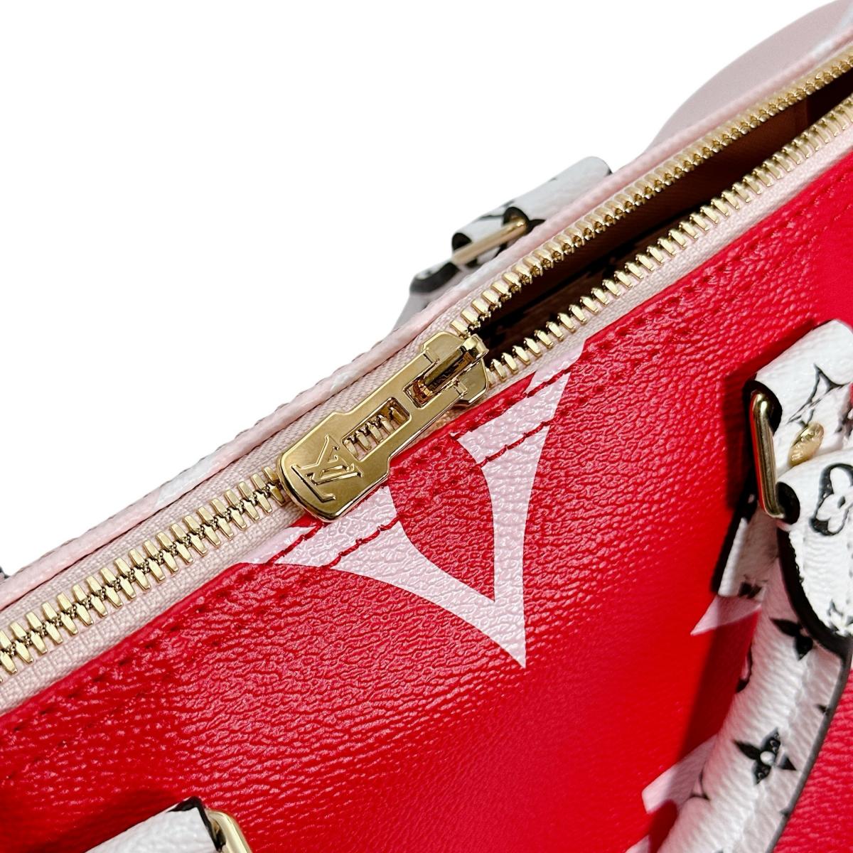 ルイヴィトン LOUIS VUITTON ショルダーバッグ
ショルダーバッグ モノグラム・ジャイアント スピーディー・バンドリエール30 M44573 ルージュxピンク LV
【中古】