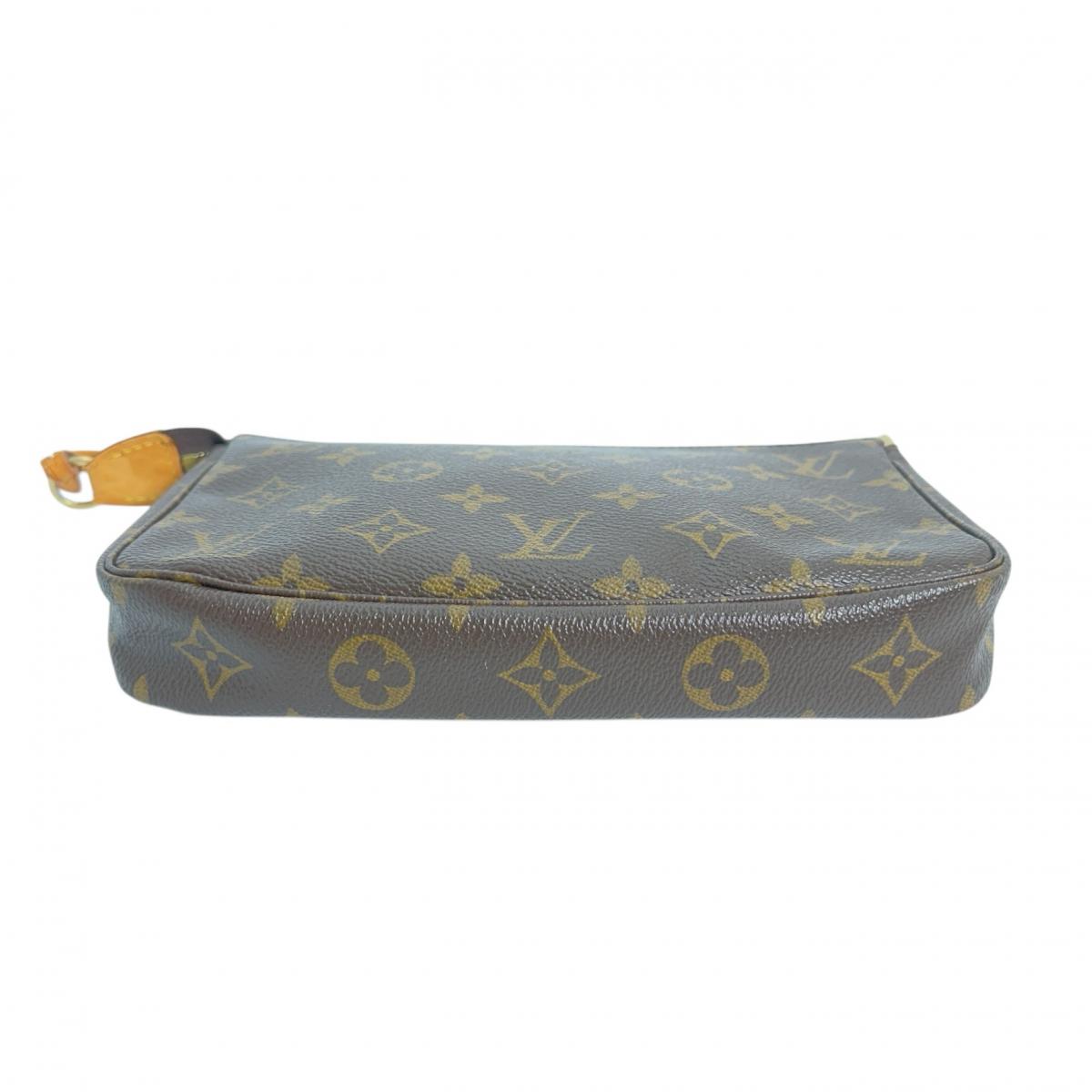 ルイヴィトン LOUIS VUITTON ポーチ
アクセサリーポーチ モノグラム ポシェット・アクセソワール モノグラムキャンバス M51980 ブラウン LV
【SS】
【中古】