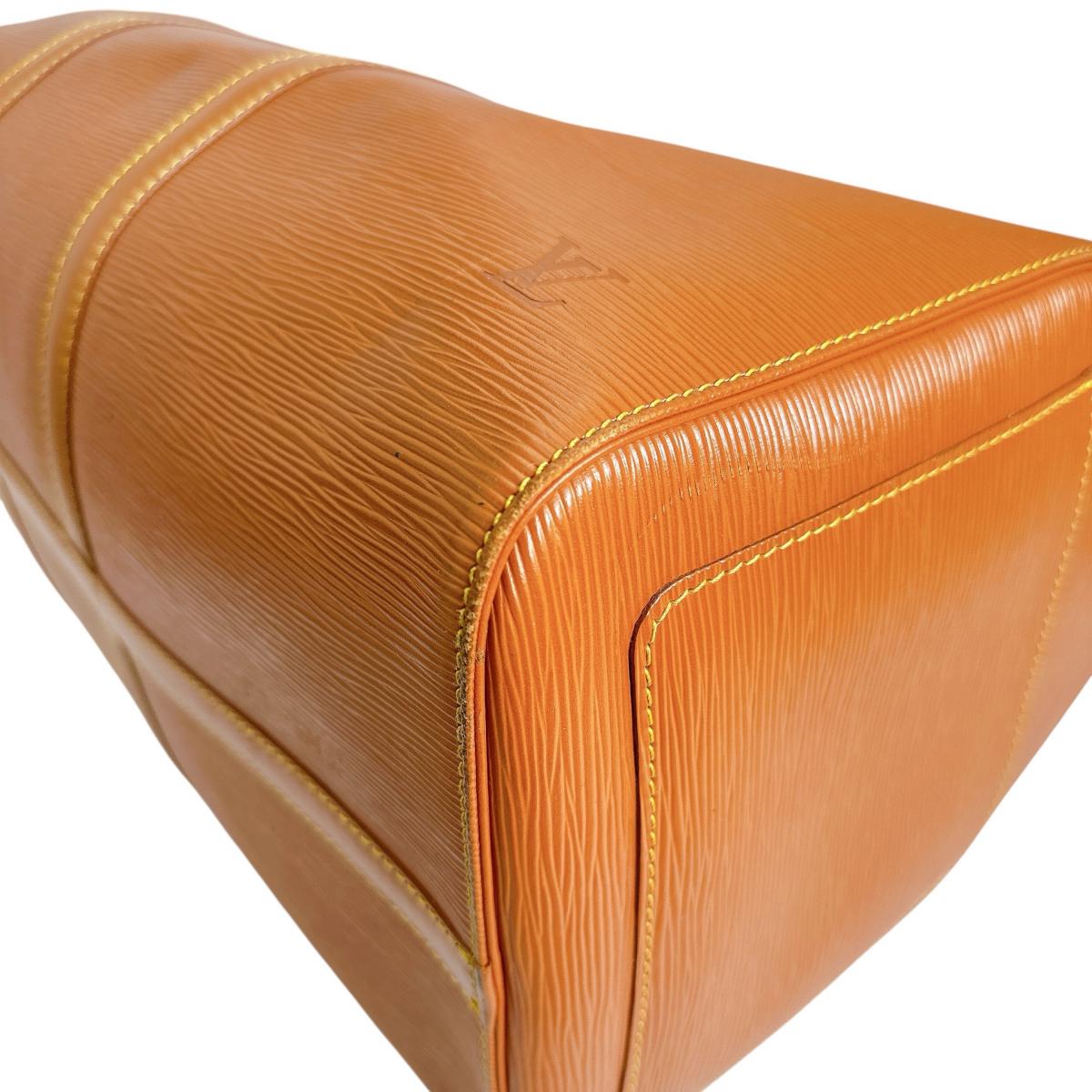 ルイヴィトン LOUIS VUITTON ボストンバッグ
旅行かばん エピ キーポル50 エピレザー M42968 ジパングゴールド LV
【SS】
【中古】