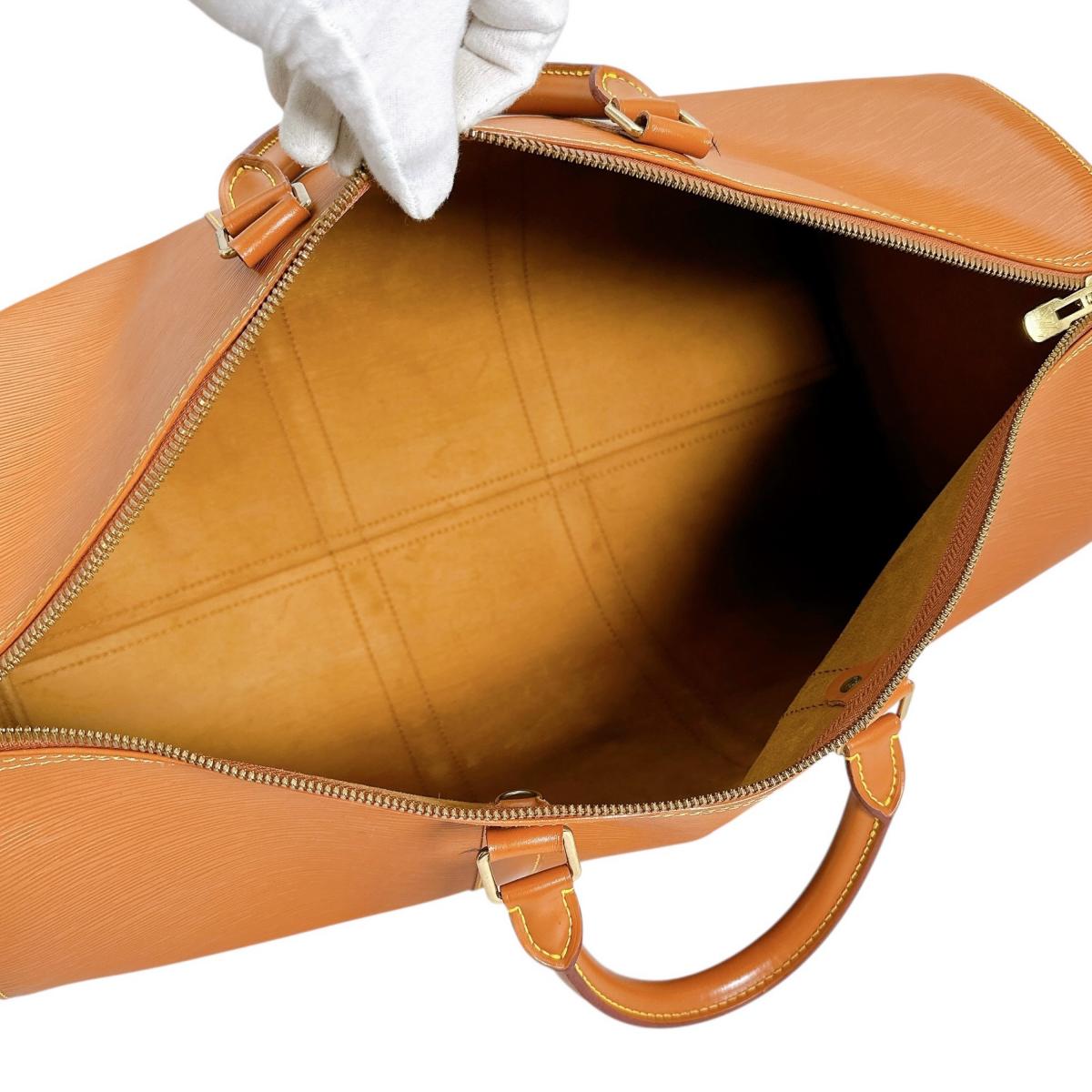 ルイヴィトン LOUIS VUITTON ボストンバッグ
旅行かばん エピ キーポル50 エピレザー M42968 ジパングゴールド LV
【SS】
【中古】