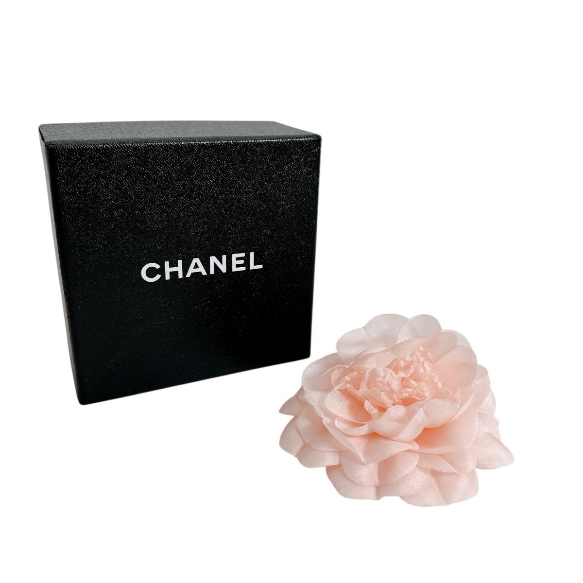シャネル CHANEL ブローチ
コサージュ コメ有 カメリア ピンク 【SS】
【中古】