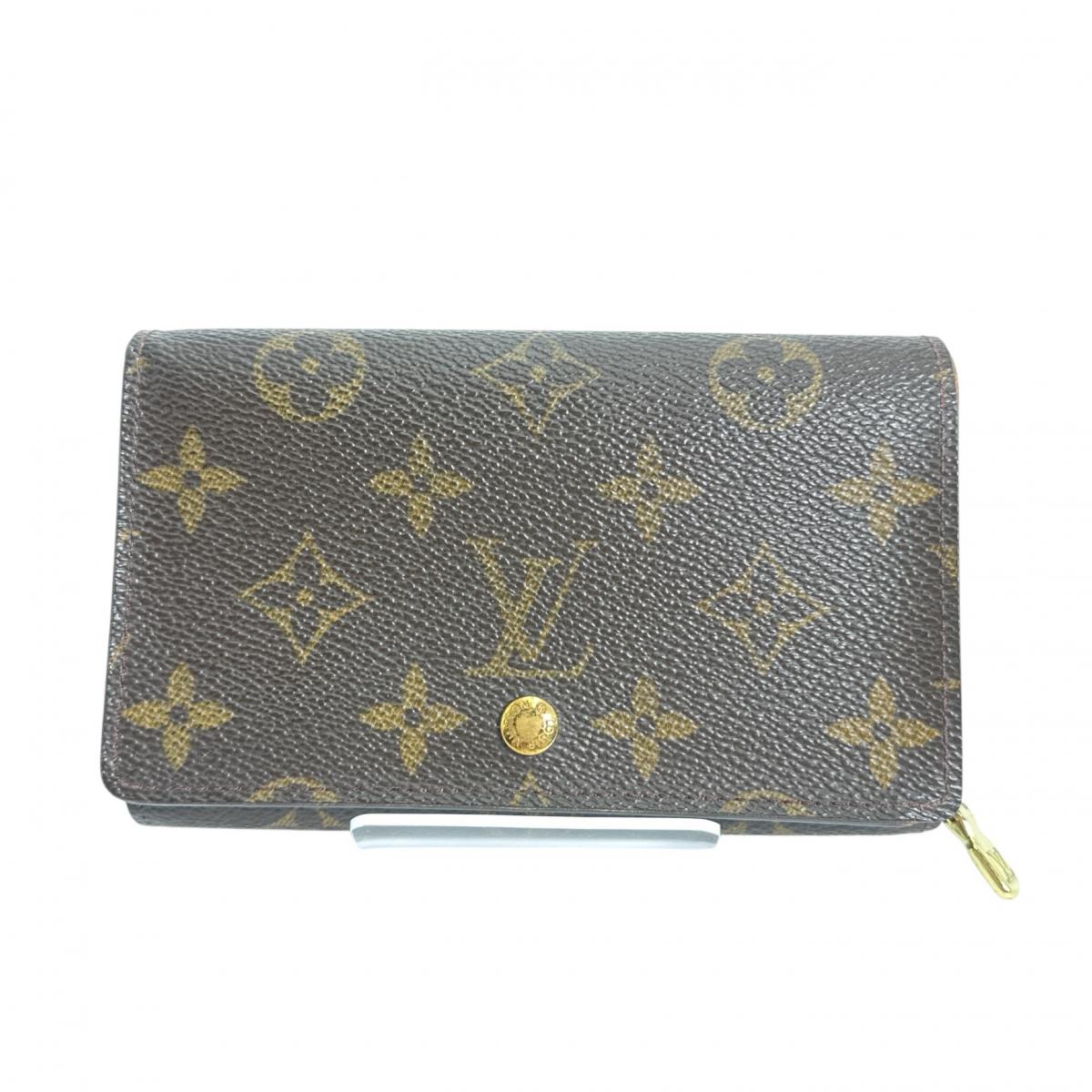 ルイヴィトン LOUIS VUITTON 二つ折り財布
L字ファスナー モノグラム ポルトモネビエ・トレゾール モノグラムキャンバス M61730 ブラウン LV
【SS】
【中古】