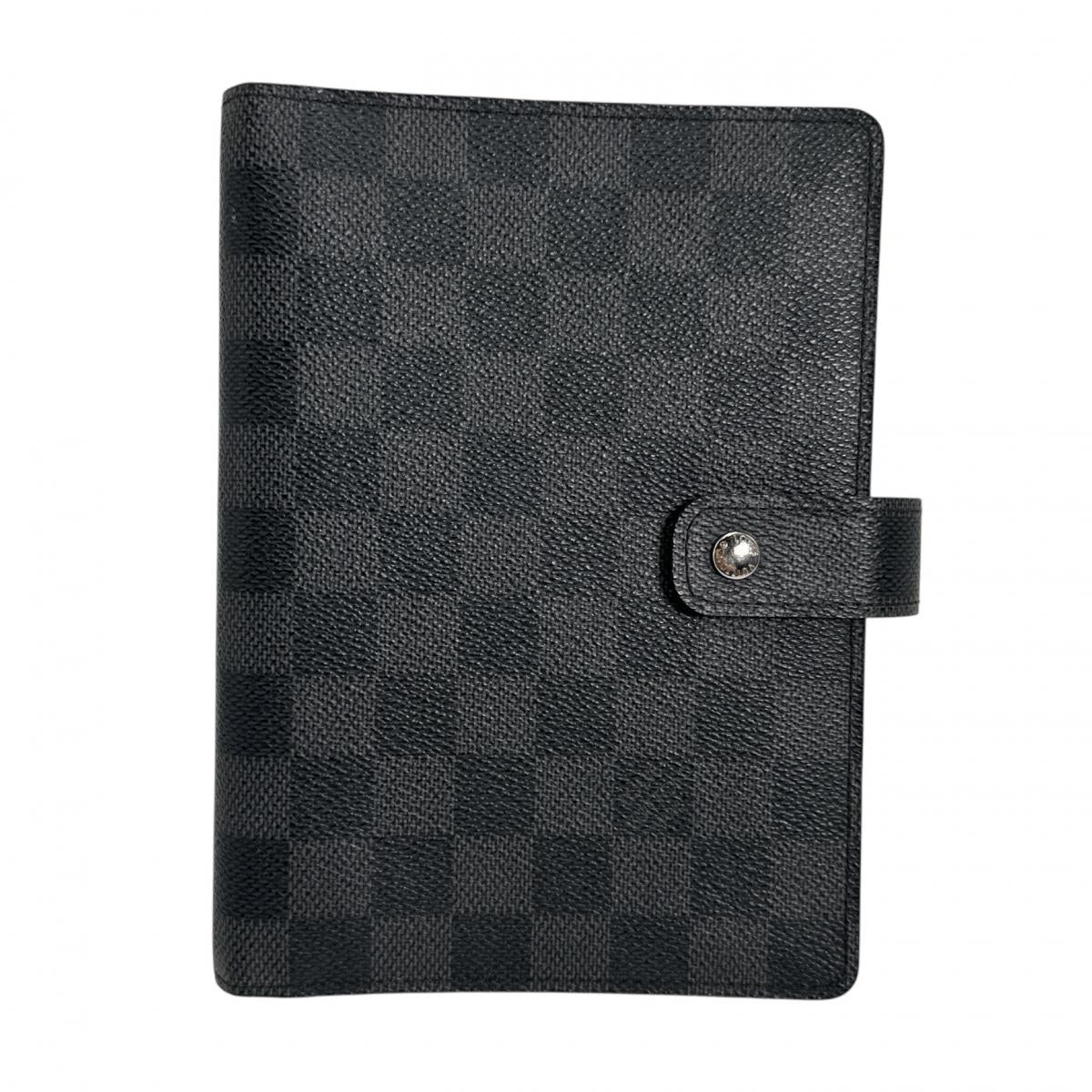 ルイヴィトン LOUIS VUITTON 手帳カバー
システム手帳カバー ダミエ・グラフィット アジェンダMM ダミエグラフィットキャンバス R20242 ブラック×グレー LV
【SS】
【中古】