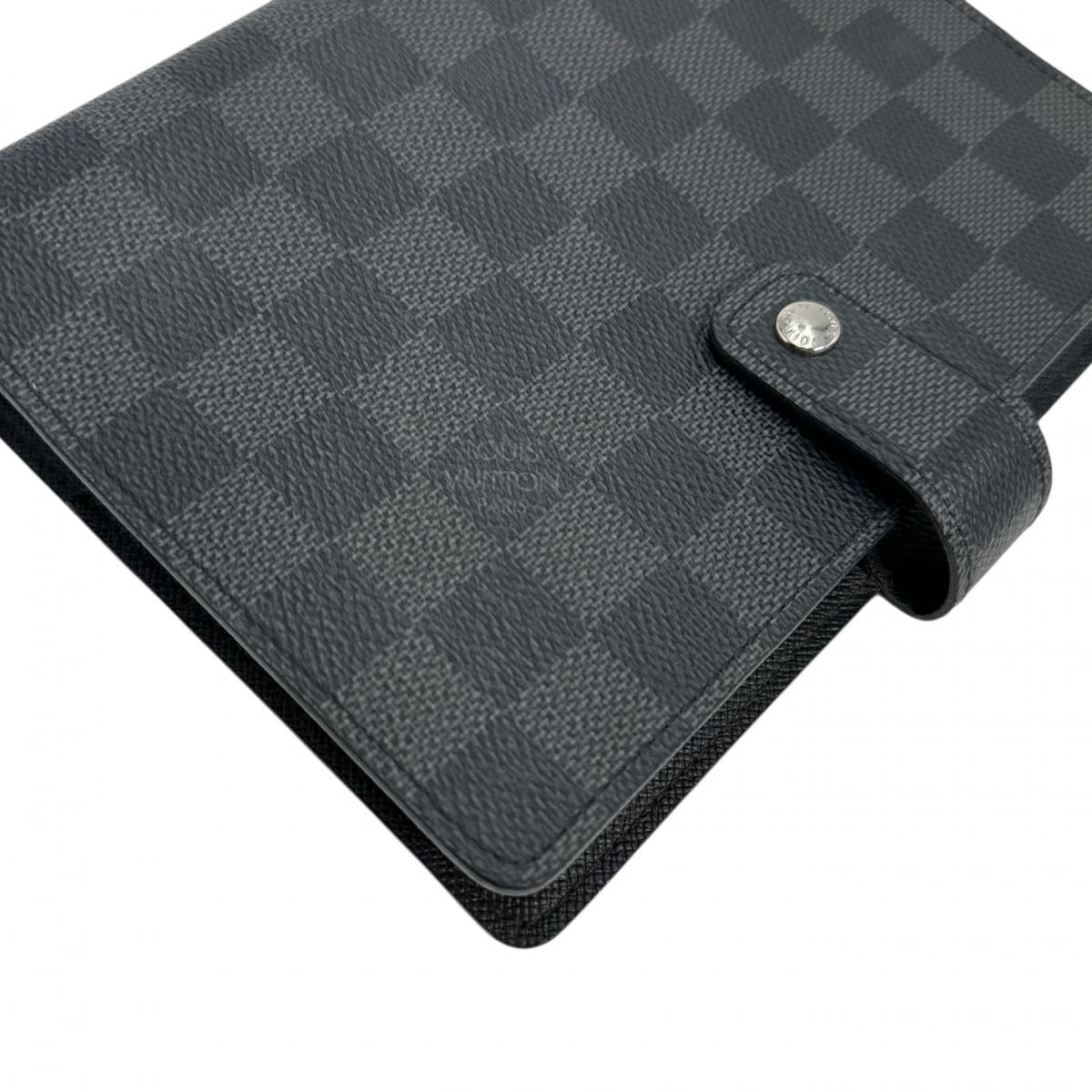 ルイヴィトン LOUIS VUITTON 手帳カバー
システム手帳カバー ダミエ・グラフィット アジェンダMM ダミエグラフィットキャンバス R20242 ブラック×グレー LV
【SS】
【中古】