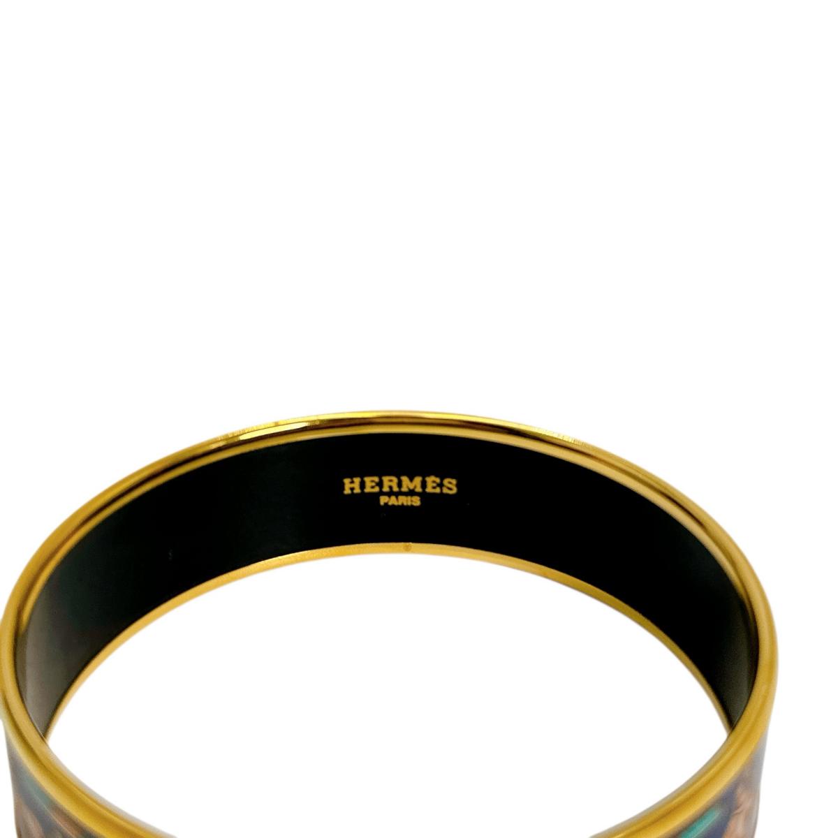 エルメス HERMES バングル
ブレスレット エマイユGM その他 ブルー×ゴールド 【SS】
【中古】