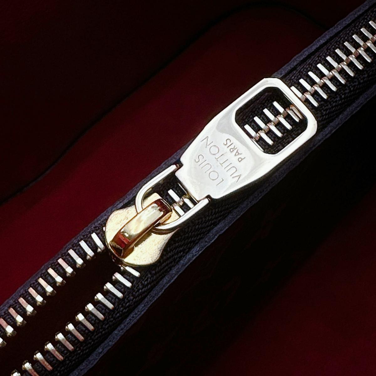 ルイヴィトン LOUIS VUITTON ショルダーバッグ
2WAYバッグ モノグラム ネオノエ モノグラムキャンバス M44021 コクリコ LV
【SS】
【中古】