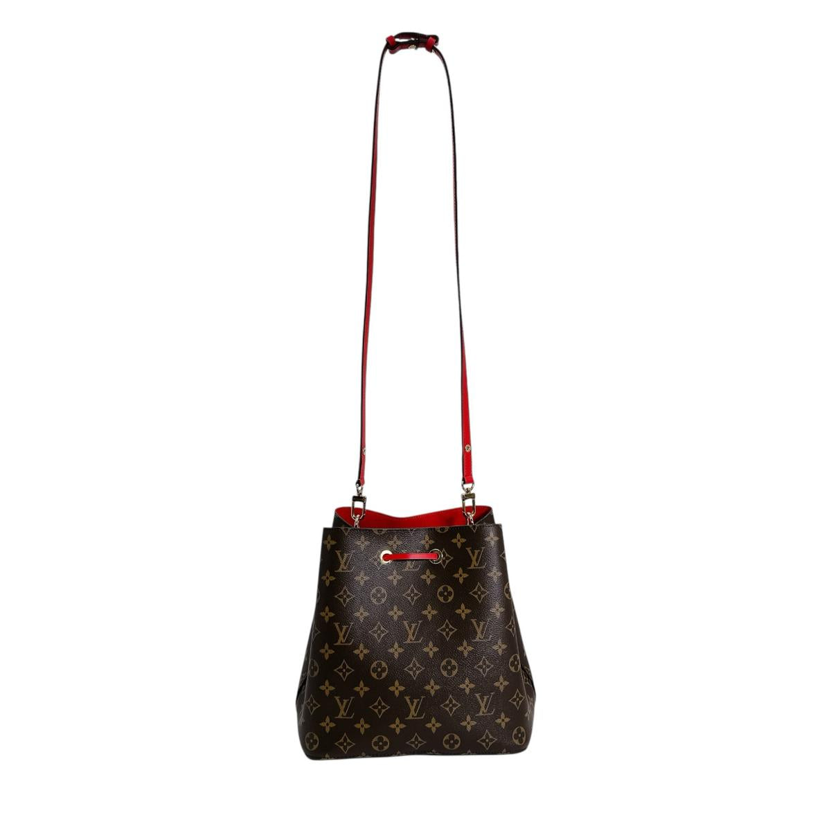 ルイヴィトン LOUIS VUITTON ショルダーバッグ
2WAYバッグ モノグラム ネオノエ モノグラムキャンバス M44021 コクリコ LV
【SS】
【中古】