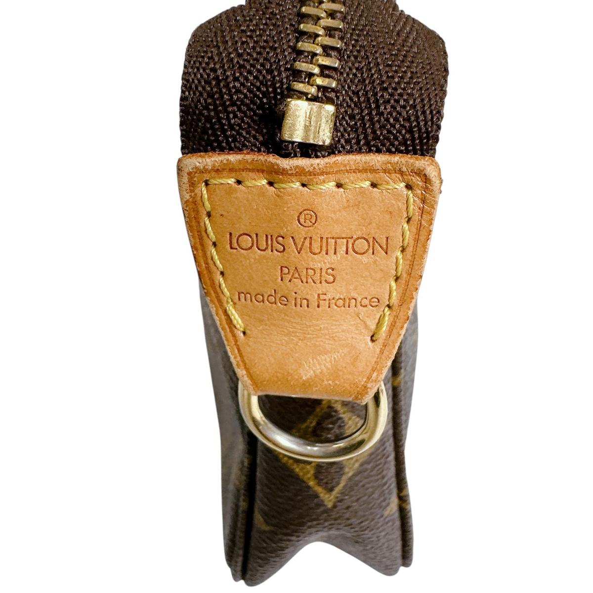 ルイヴィトン LOUIS VUITTON ポーチ
アクセサリーポーチ モノグラム ポシェット・アクセソワール モノグラムキャンバス M51980 ブラウン LV
【SS】
【中古】