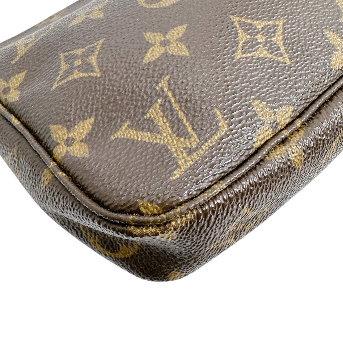 ルイヴィトン LOUIS VUITTON ポーチ
アクセサリーポーチ モノグラム ポシェット・アクセソワール モノグラムキャンバス M51980 ブラウン LV
【SS】
【中古】