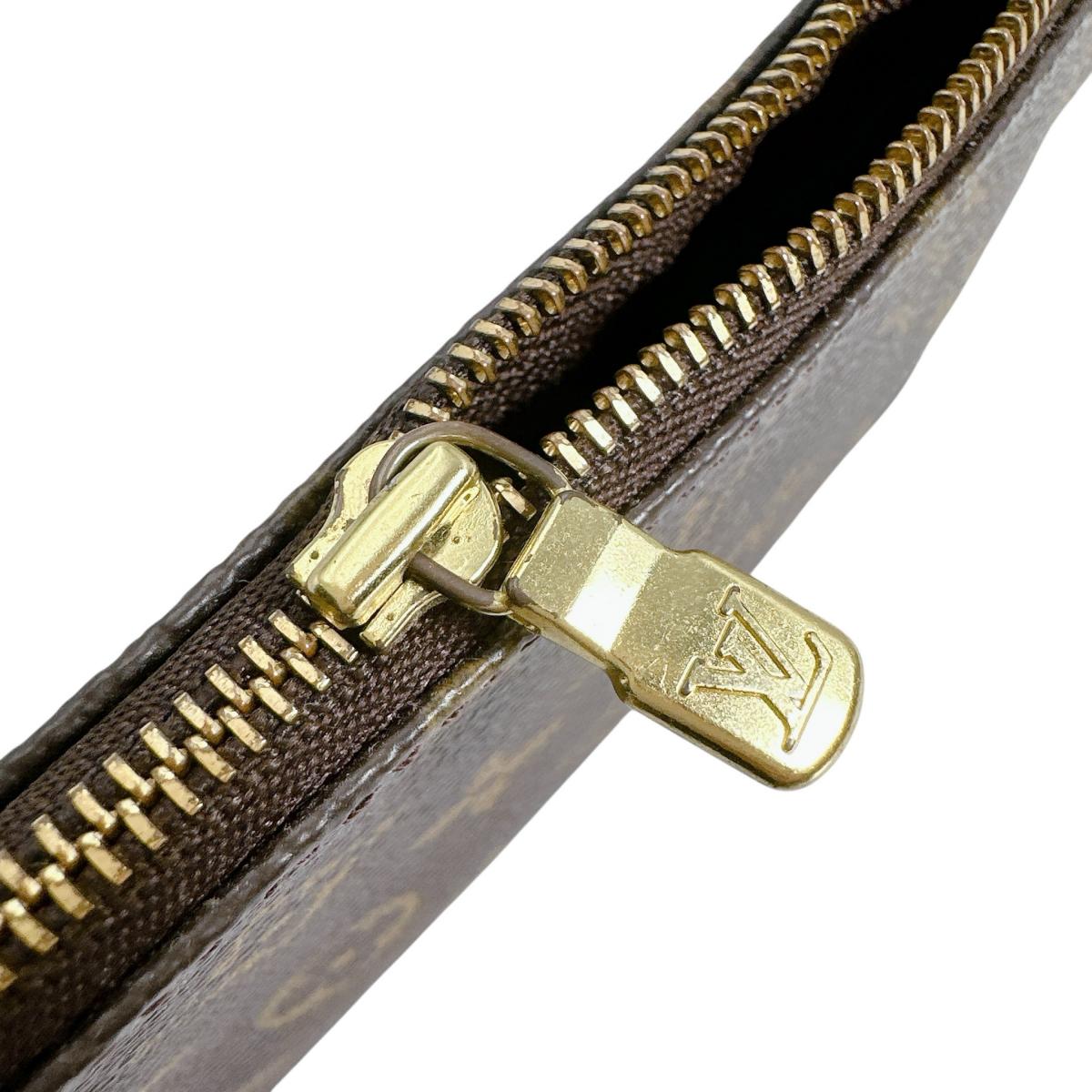 ルイヴィトン LOUIS VUITTON ポーチ
アクセサリーポーチ モノグラム ストラップ交換 斜め掛け可能 モノグラムキャンバス M51980 ブラウン LV
【SS】
【中古】