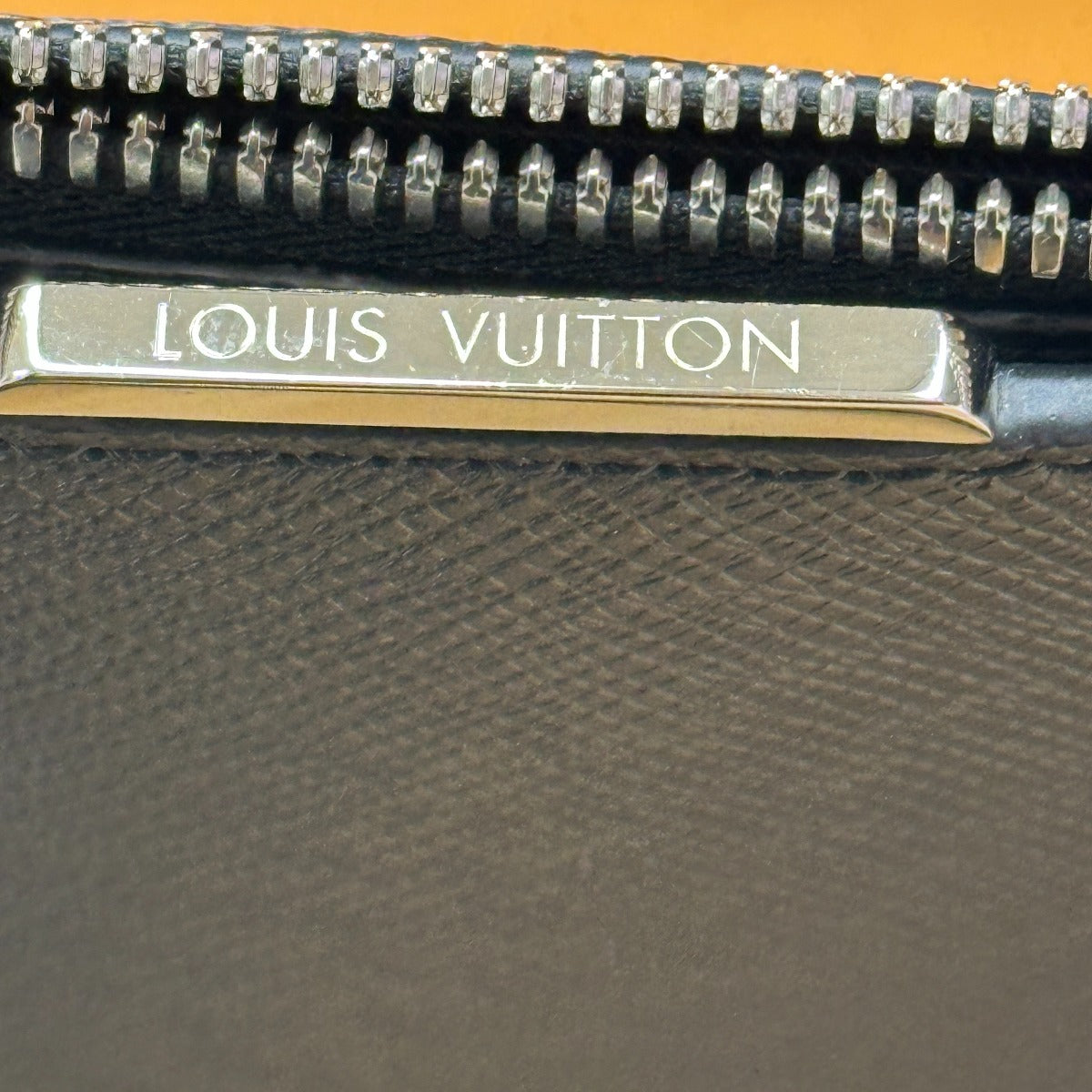 ルイヴィトン LOUIS VUITTON ビジネスバッグ
ショルダーバッグ タイガ アントン・ブリーフケース タイガ M34400 アルドワーズ LV
【SS】
【中古】