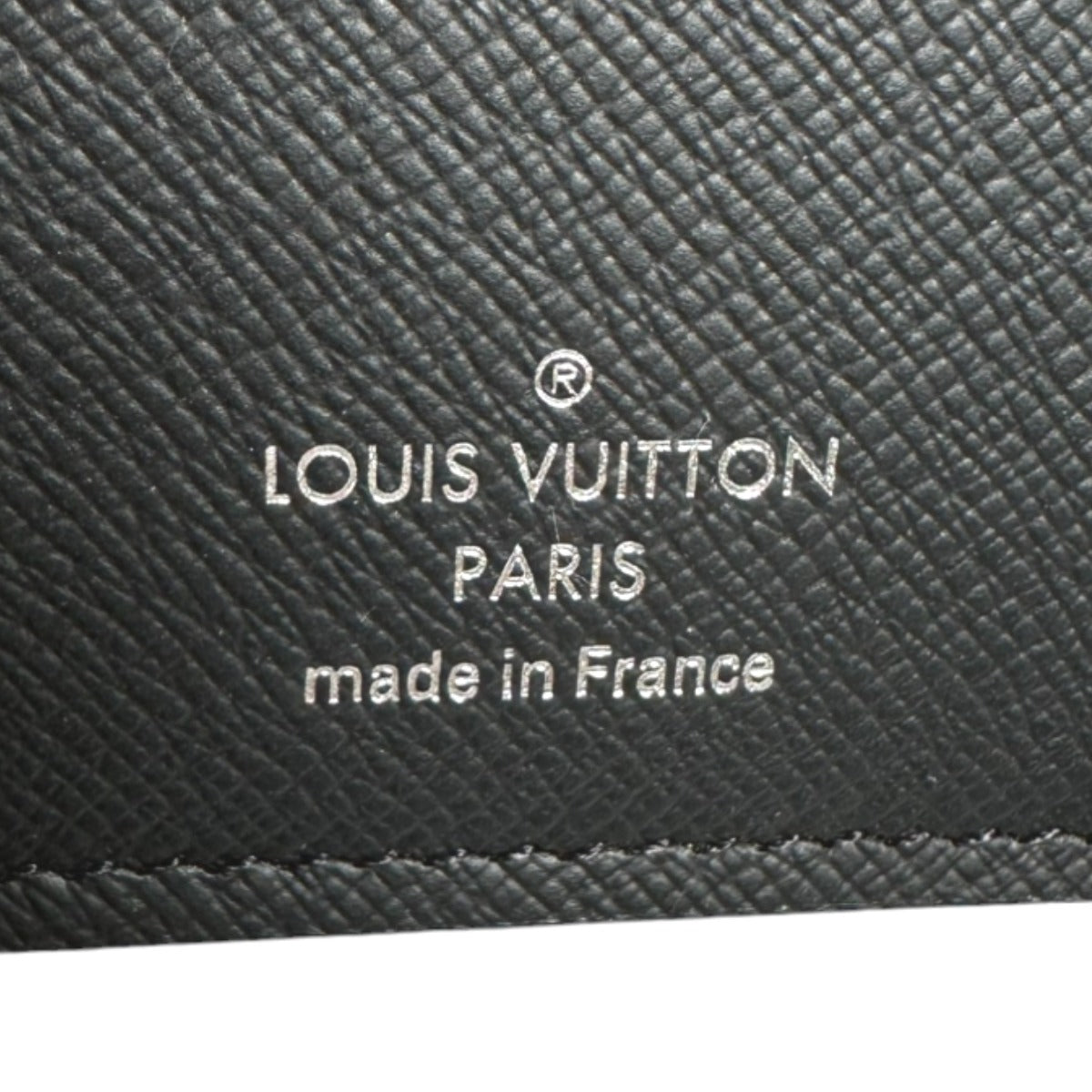 ルイヴィトン LOUIS VUITTON 長財布
二つ折り長財布 タイガ ポルトフォイユ・ブラザ タイガ M30501 ブラック LV
【SS】
【中古】