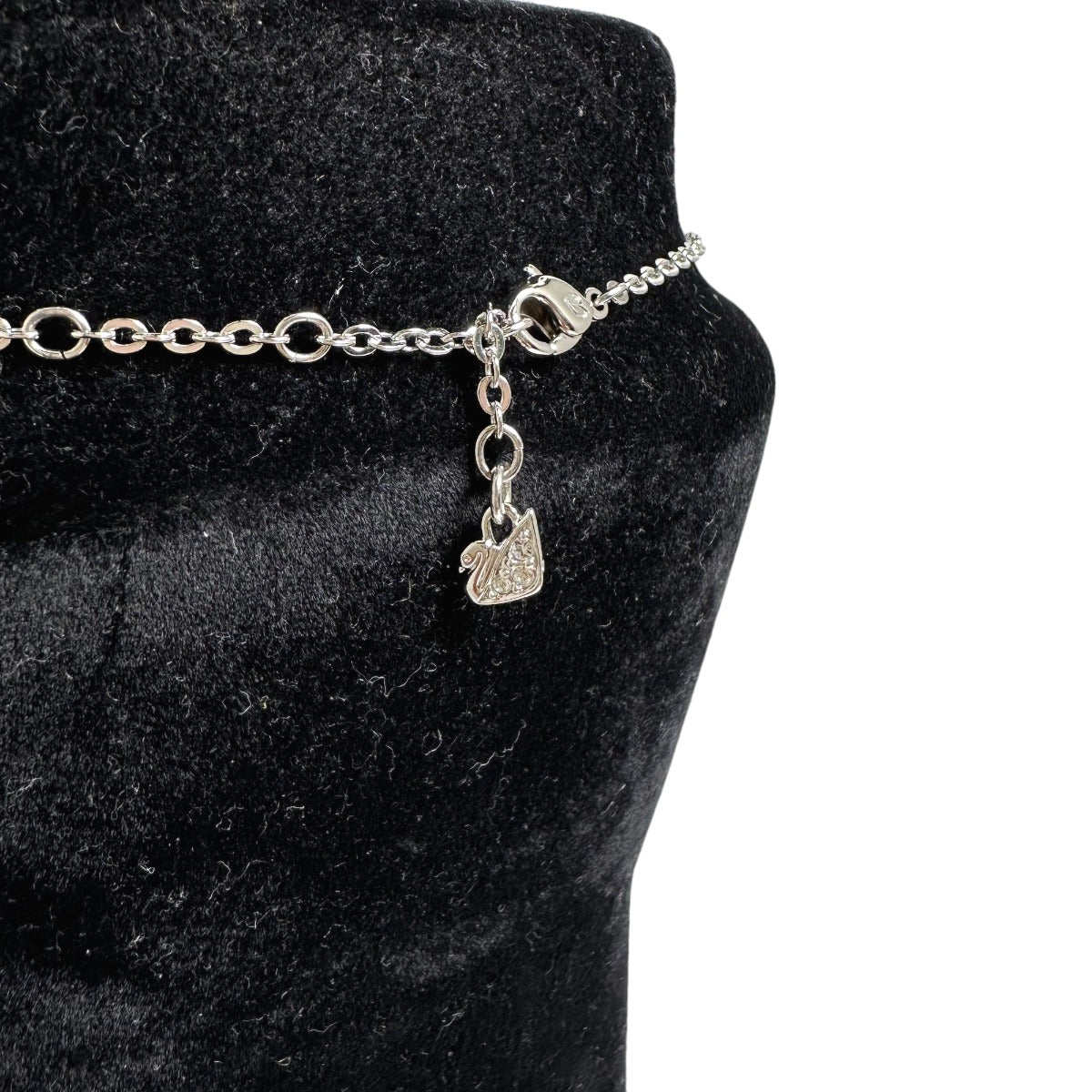 スワロフスキー SWAROVSKI ネックレス
ネックレス リーフモチーフ ラインストーン シルバー 【SS】
【中古】