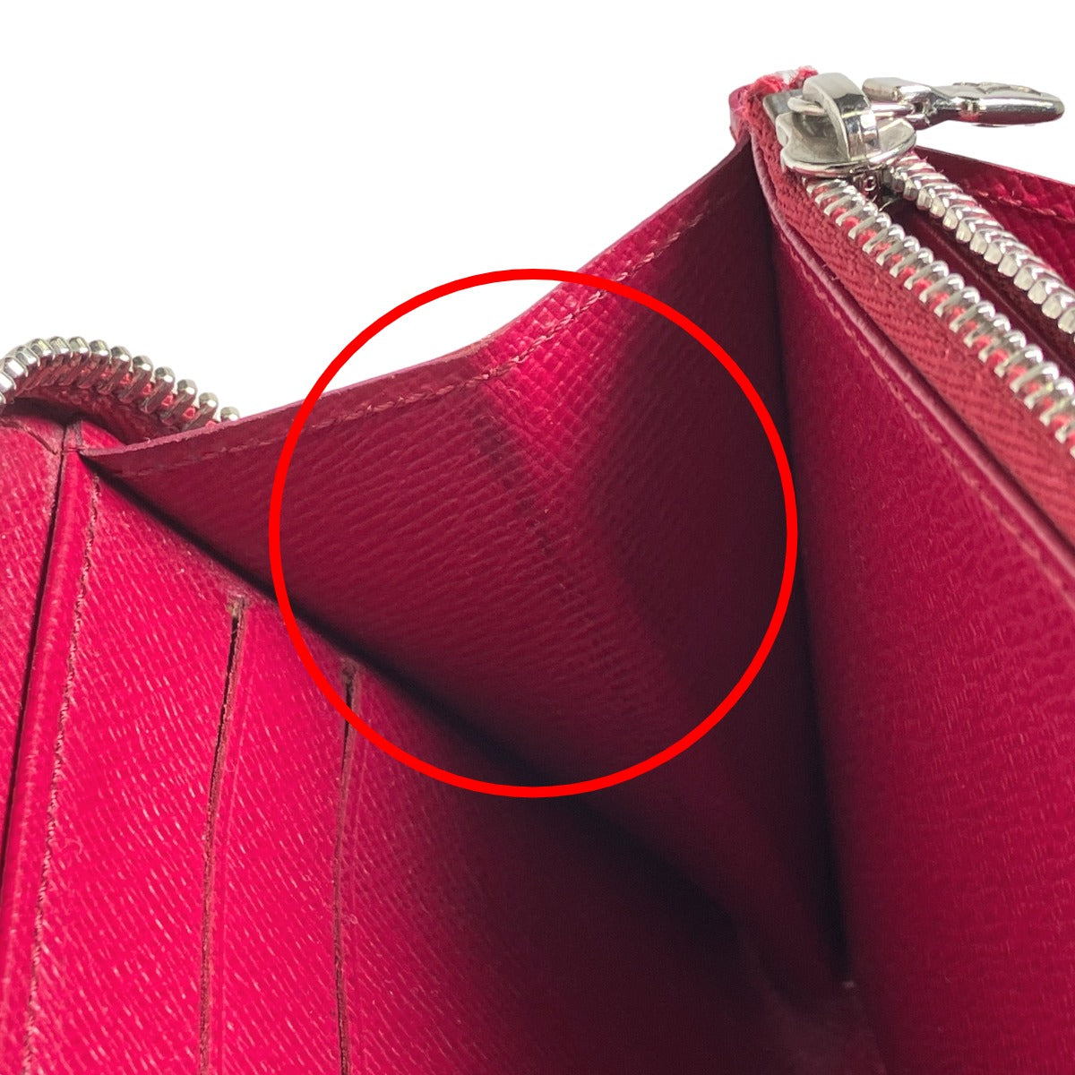 ルイヴィトン LOUIS VUITTON 長財布
ラウンドファスナー エピ ジッピーウォレット エピレザー M60305 フューシャ LV
【SS】
【中古】