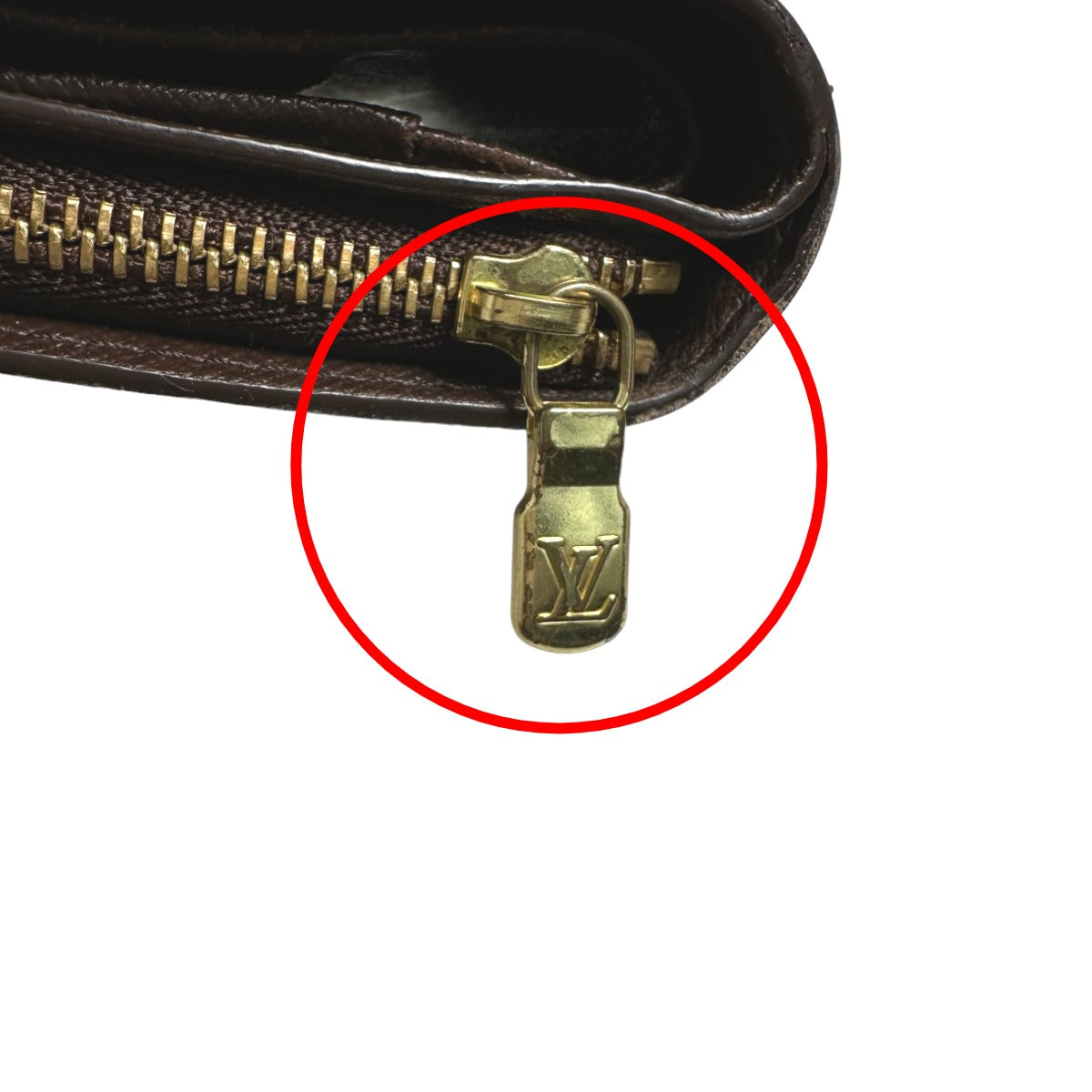 ルイヴィトン LOUIS VUITTON 二つ折り財布
カード用ポケットファスナー付財布 ダミエ コンパクト・ジップ ダミエキャンバス N61668 ブラウン LV
【SS】
【中古】