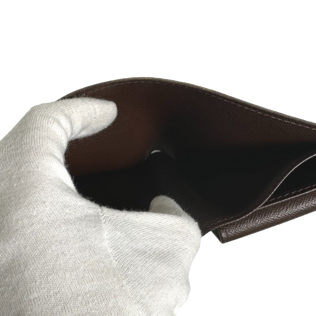 ルイヴィトン LOUIS VUITTON 二つ折り財布
カード用ポケット付2つ折財布 ダミエ ポルトフォイユ・マルコ ダミエキャンバス N61675 ブラウン LV
【SS】
【中古】
