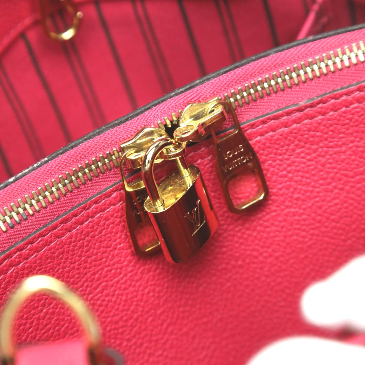 ルイヴィトン LOUIS VUITTON ハンドバッグ
2WAYバッグ アンプラント モンテーニュBB モノグラムアンプラント M41194 ピンク LV
【SS】
【中古】