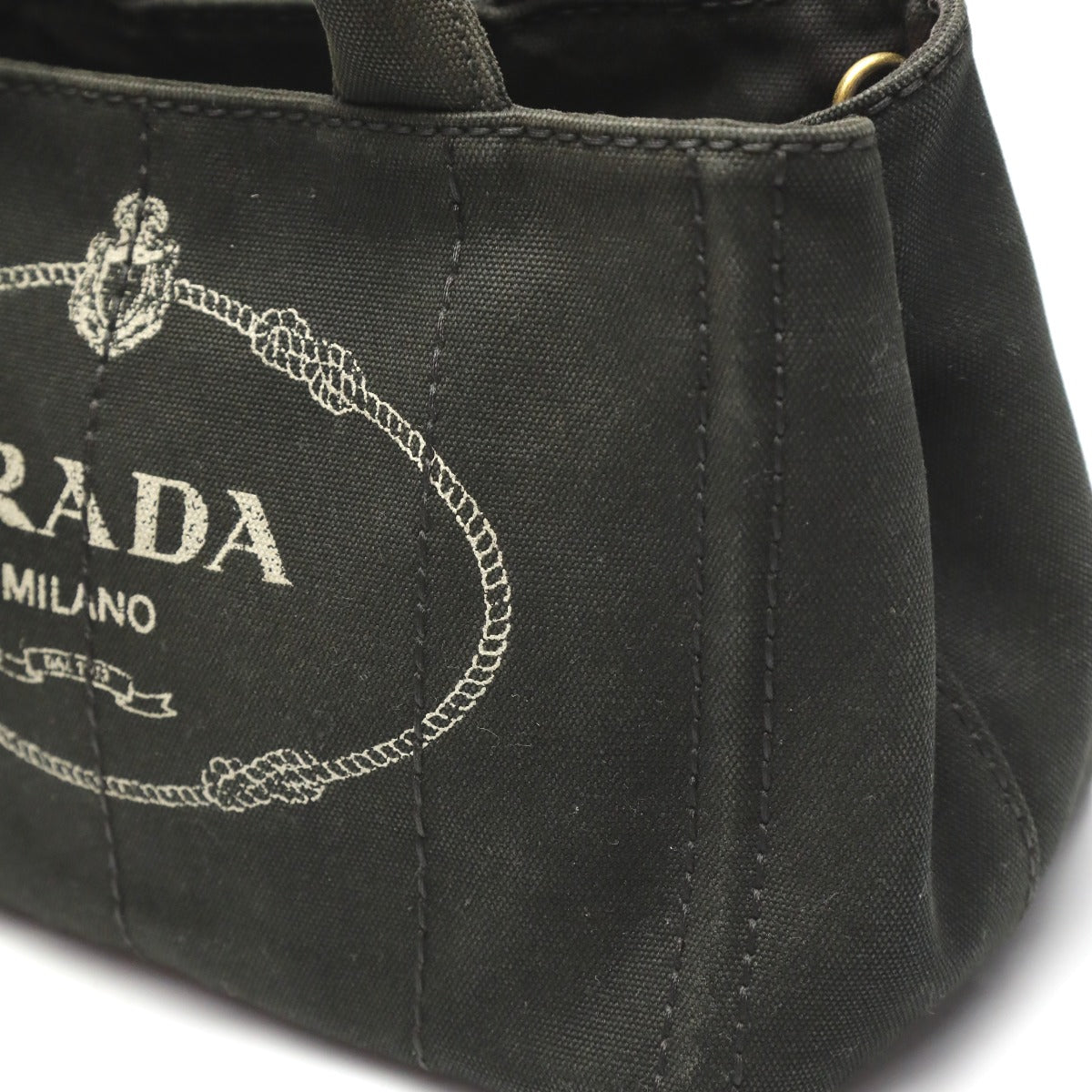 プラダ PRADA トートバッグ
ハンドバック カナパ カナパトート キャンバス 1BG439 ブラック 【SS】
【中古】