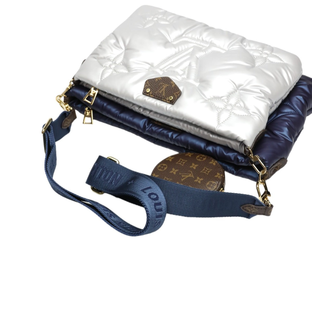 ルイヴィトン LOUIS VUITTON ショルダーバッグ
マキシミュルティ モノグラム ポシェットアクセソワール モノグラムキャンバス M21057 ネイビー/シルバー LV
【中古】