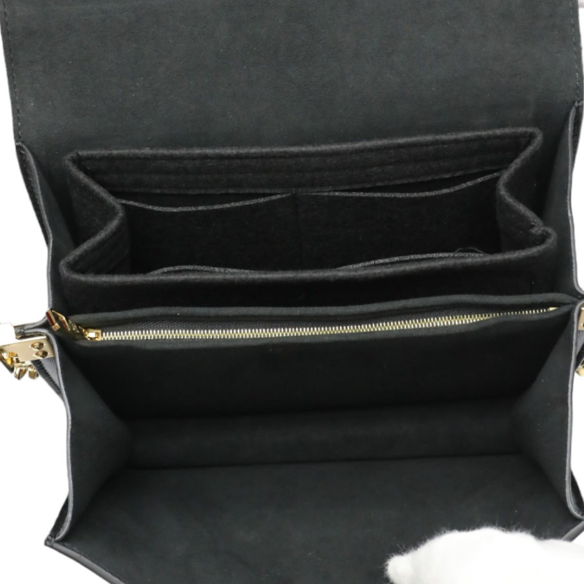 ルイヴィトン LOUIS VUITTON ショルダーバッグ
ドーフィーヌMM LVロック チェーン カーフ M55821 ノワール LV
【SS】
【中古】