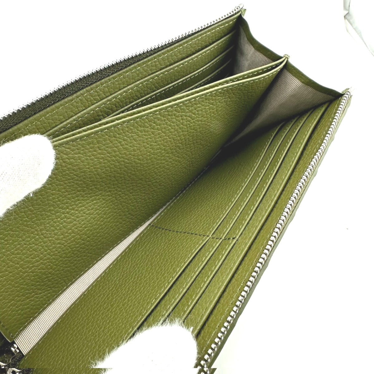 クロコダイル CROCODILE 長財布
マット 外ポケット付き L字ファスナー クロコダイル WA-0360 カーキ 【SS】