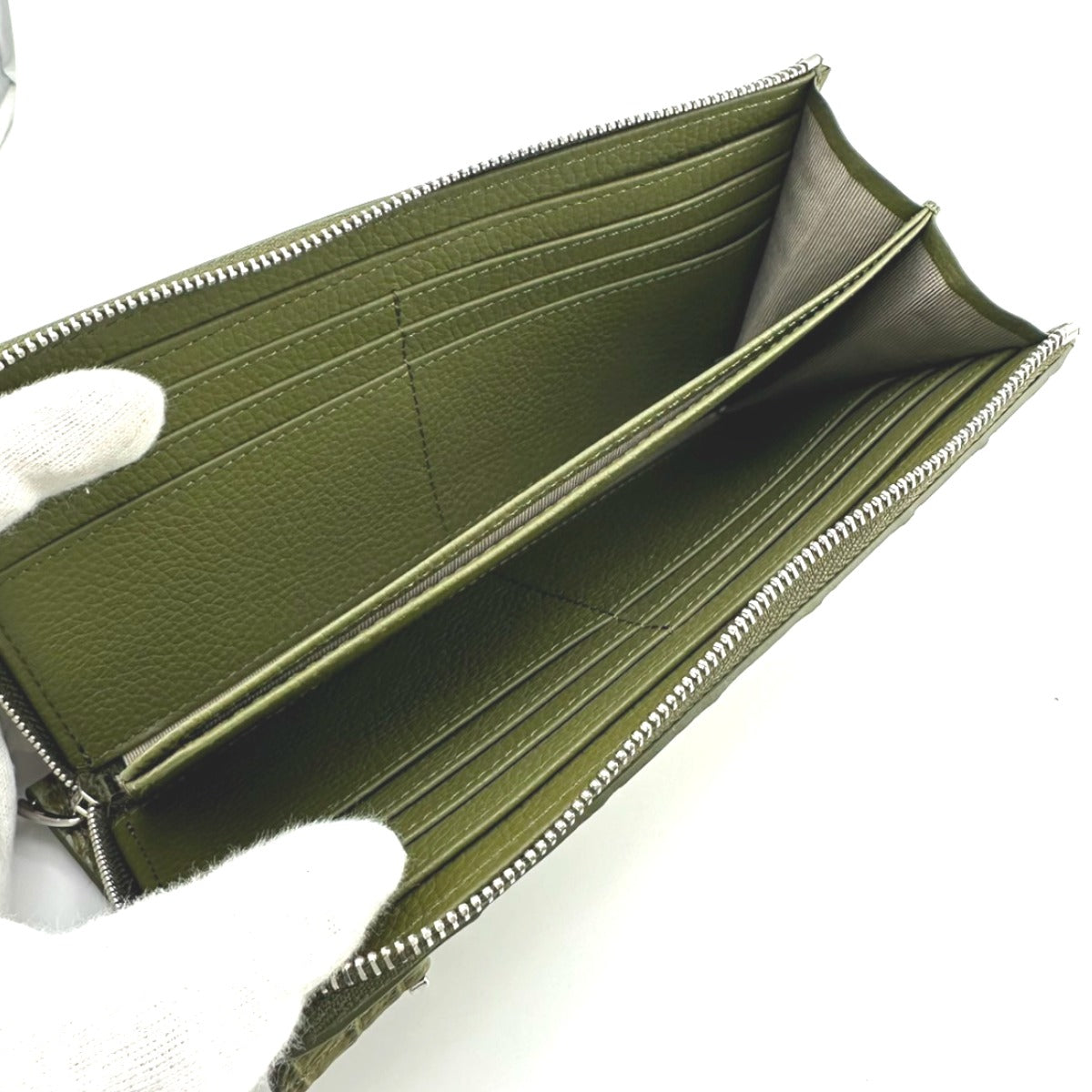 クロコダイル CROCODILE 長財布
マット 外ポケット付き L字ファスナー クロコダイル WA-0360 カーキ 【SS】