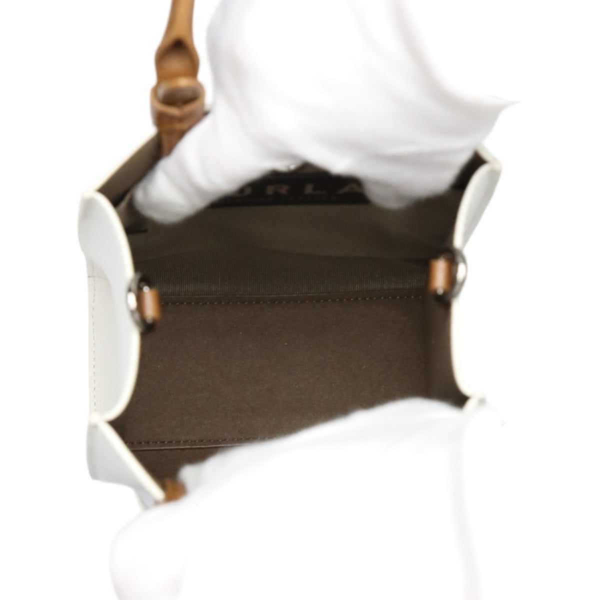 フルラ Furla ショルダーバッグ
ショルダーバッグ WB00729-BX1230-1843S WB00729-BX1230-1843S ホワイト 【SS】
【中古】
