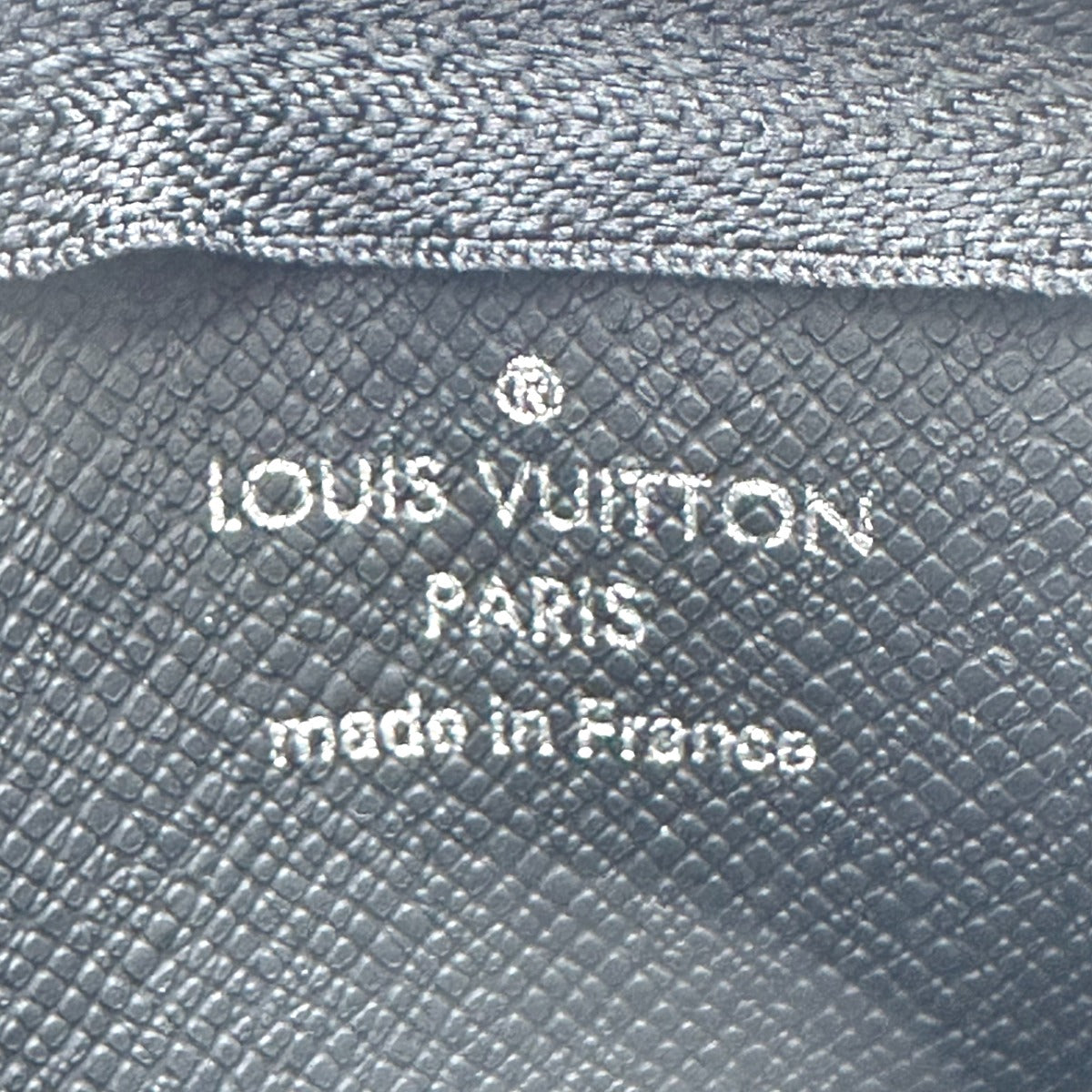 ルイヴィトン LOUIS VUITTON キーケース
小銭入れ兼用キーケース グラフィット ポシェットクレ ダミエグラフィットキャンバス N60155 グレー LV
【SS】
【中古】