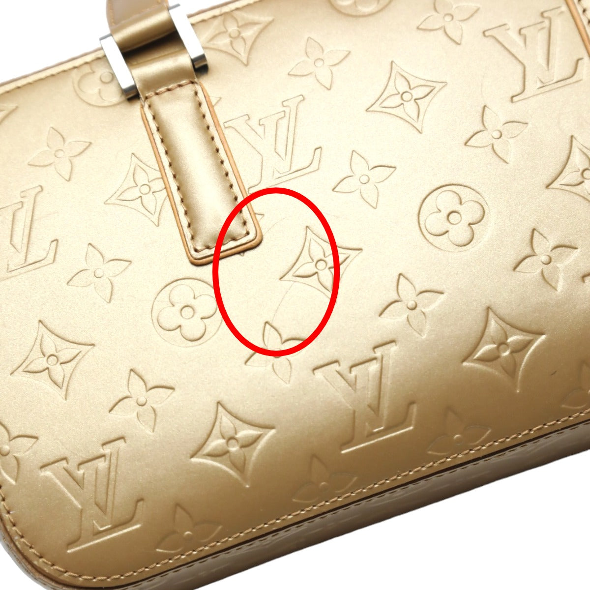 ルイヴィトン LOUIS VUITTON ハンドバッグ
ハンドバッグ モノグラムマット シェルトン モノグラムマット M55177 マットゴールド LV
【SS】
【中古】