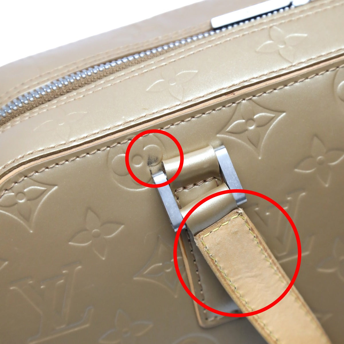 ルイヴィトン LOUIS VUITTON ハンドバッグ
ハンドバッグ モノグラムマット シェルトン モノグラムマット M55177 マットゴールド LV
【SS】
【中古】