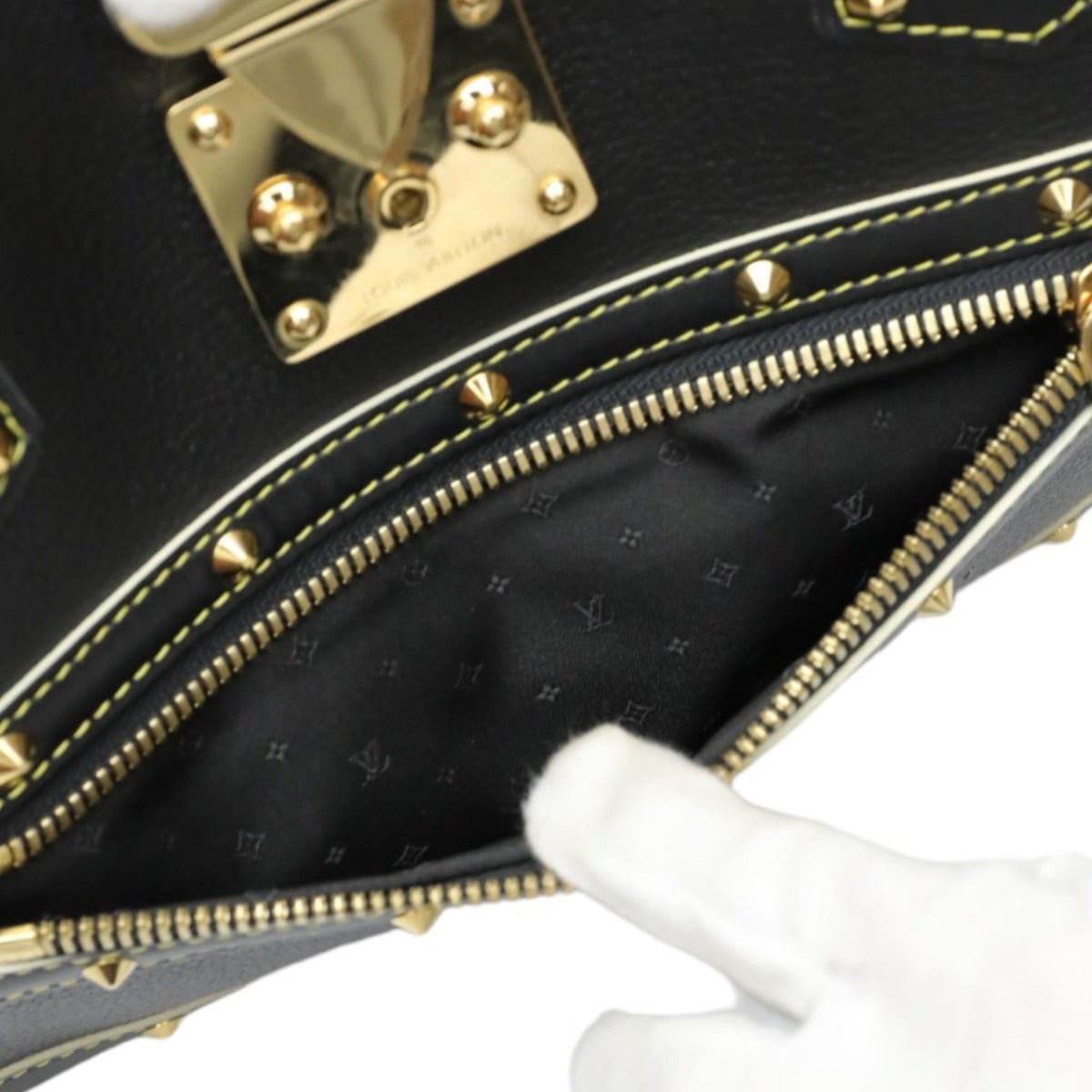 ルイヴィトン LOUIS VUITTON トートバッグ
トートバッグ スハリ ファビュロー ノワール レザー M91812 ノワール LV
【SS】
【中古】