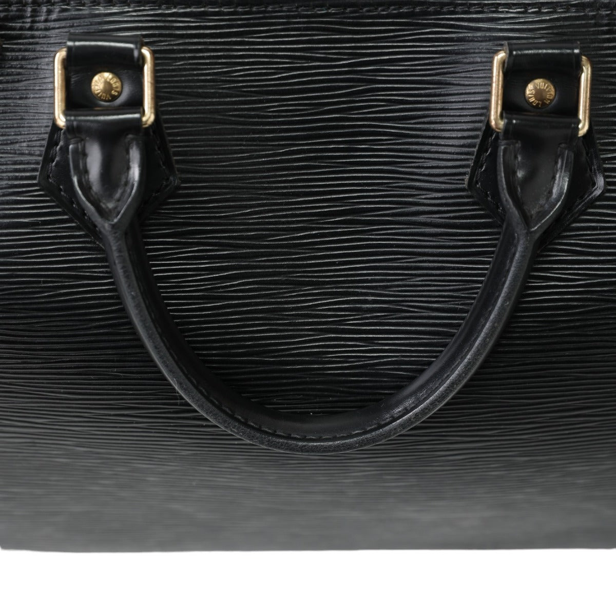 ルイヴィトン LOUIS VUITTON ハンドバッグ
ミニボストン エピ スピーディ35 エピレザー M42992 ブラック LV
【SS】
【中古】