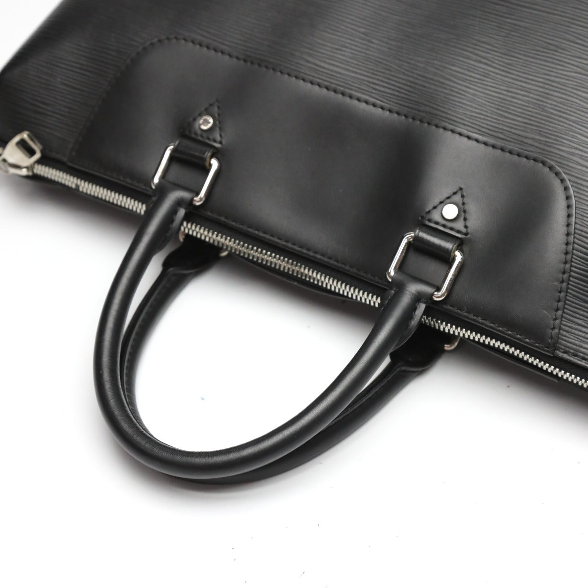 ルイヴィトン LOUIS VUITTON ビジネスバッグ
ブリーフケース エピ ポルトドキュマンジュール M50163 ノワール LV
【SS】
【中古】